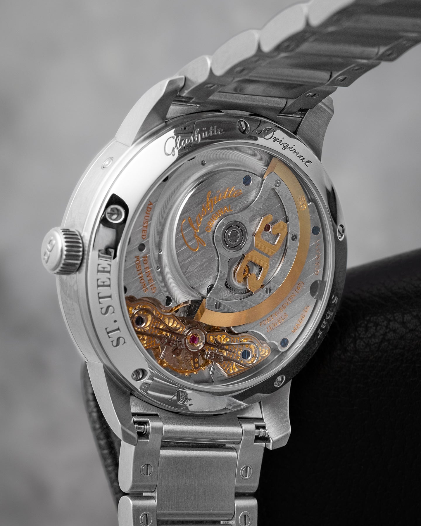 Glashütte Original PanoMaticLunar 1-90-02-13-32-31 | Noahs Fine Watches & Jewelry