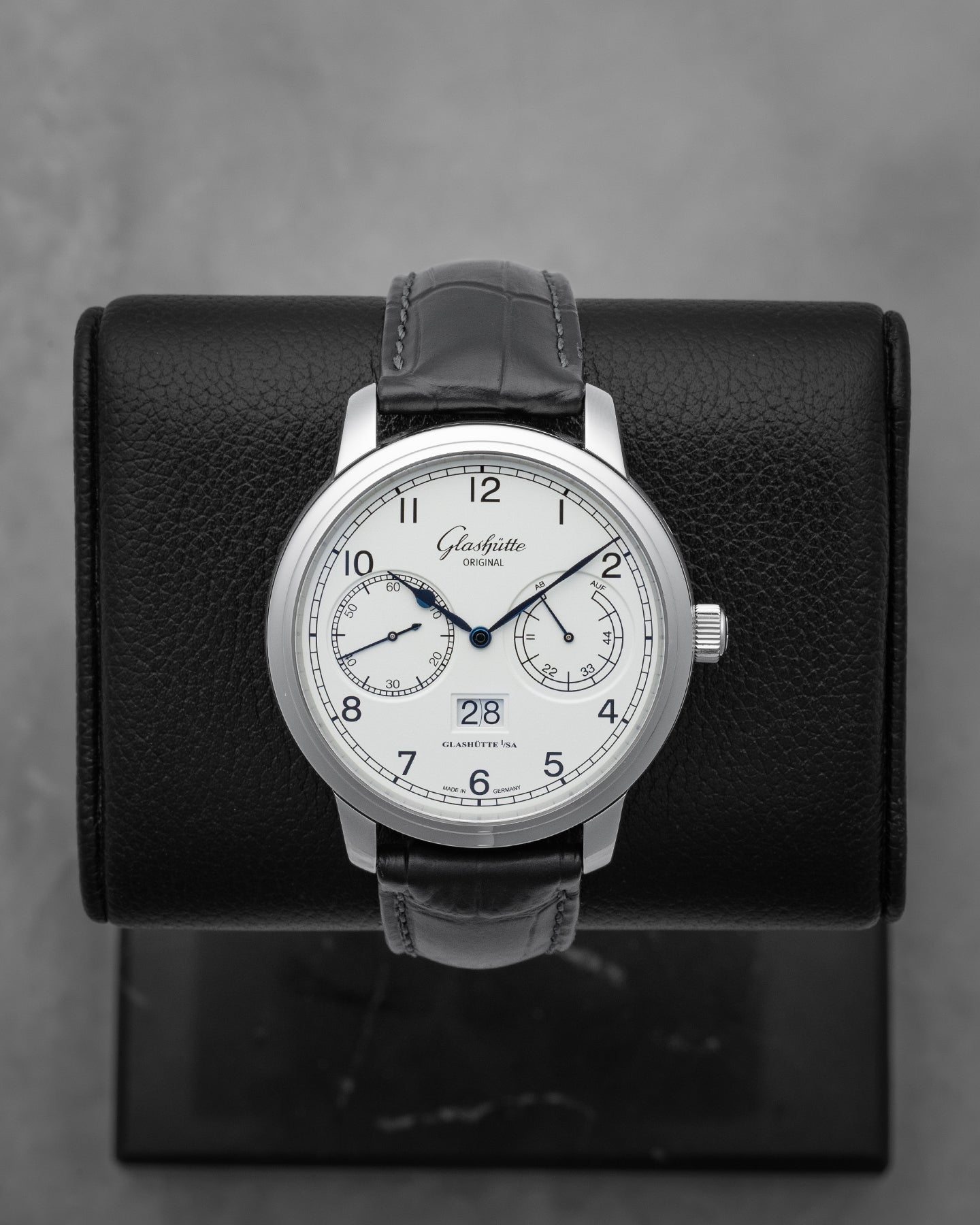 Glashütte Senator Observer 100-14-05-02-04 | Noah's Fine Watches Dallas, TX