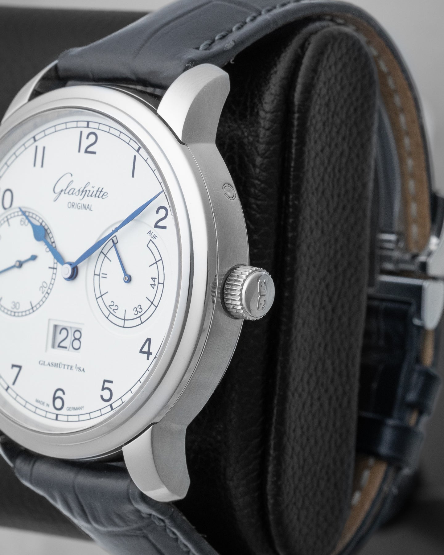 Glashütte Senator Observer 100-14-05-02-04 | Noah's Fine Watches Dallas, TX