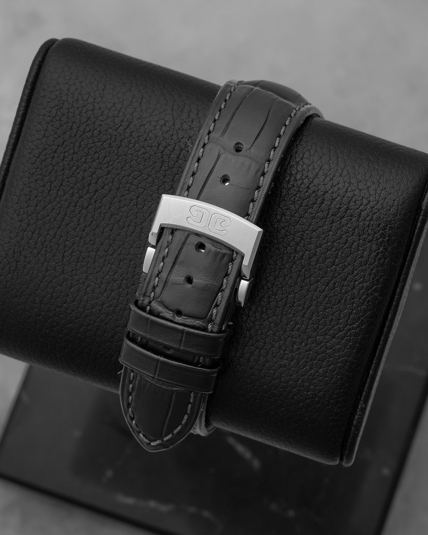 Glashütte Senator Observer 100-14-05-02-04 | Noah's Fine Watches Dallas, TX