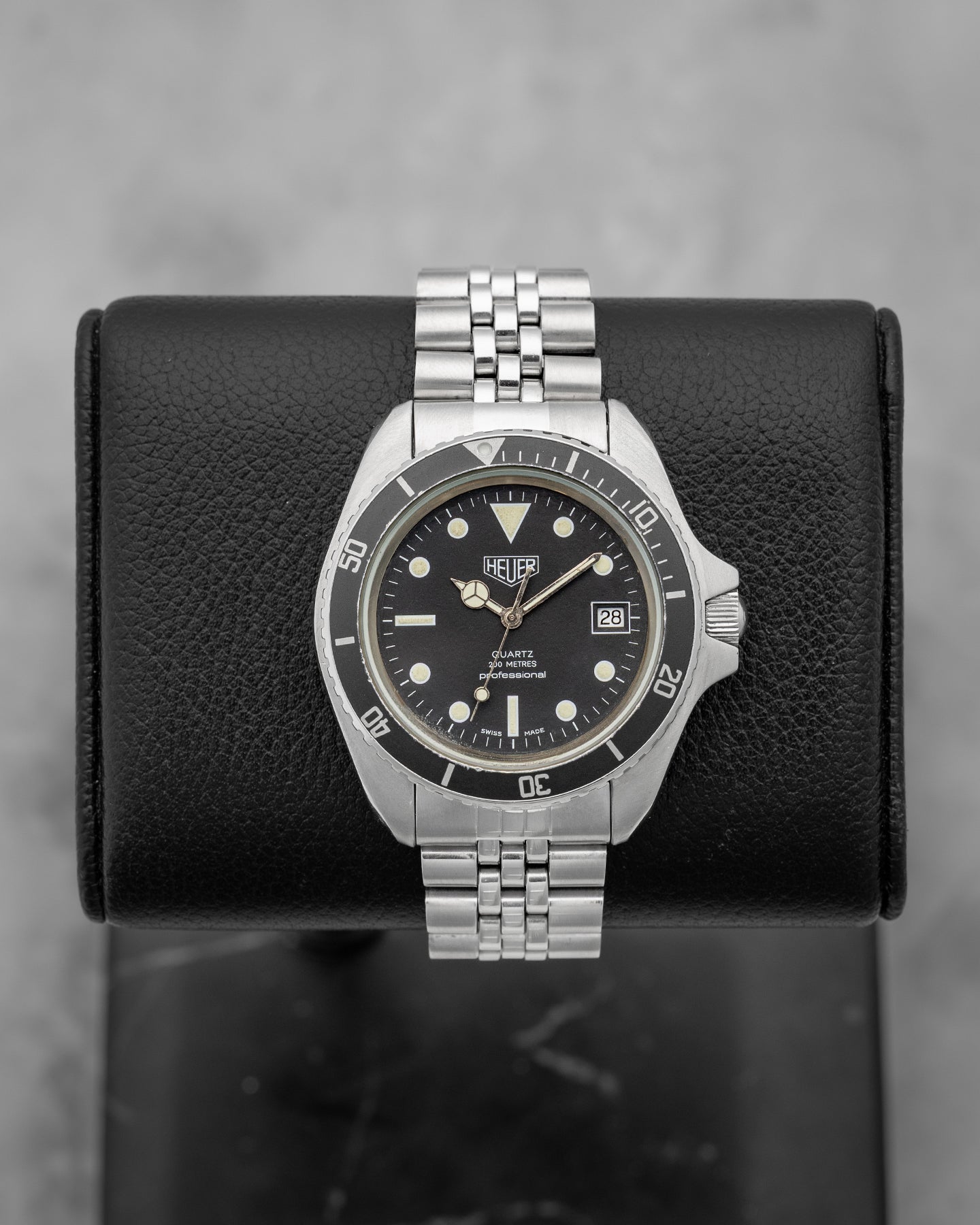 Heuer Professional 1000 Quartz 980.033 – Noah's Fine Watches & Jewelry