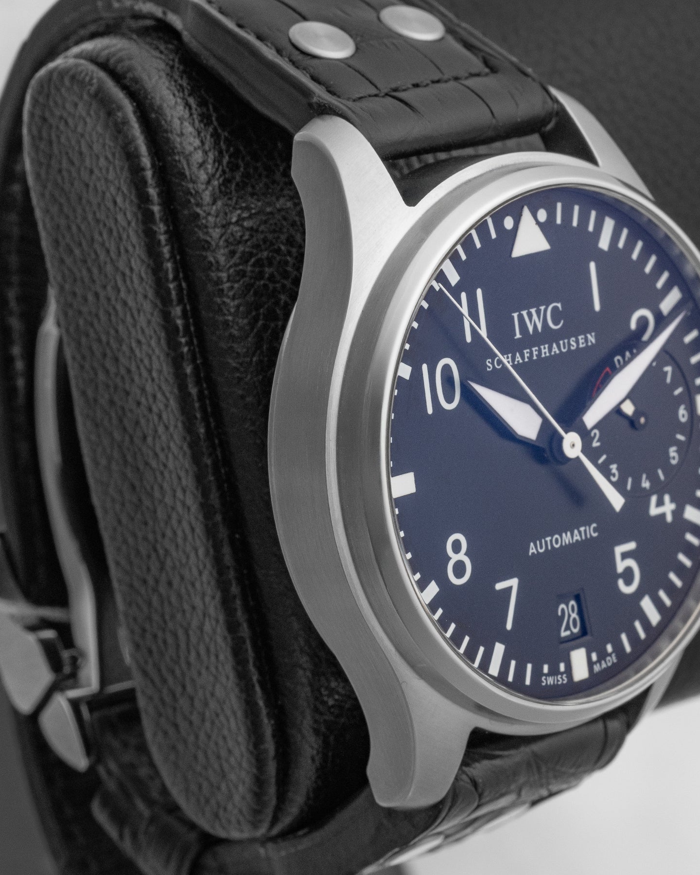 IWC Big Pilot's Watch 46mm IW500401 – Noah's Fine Watches & Jewelry