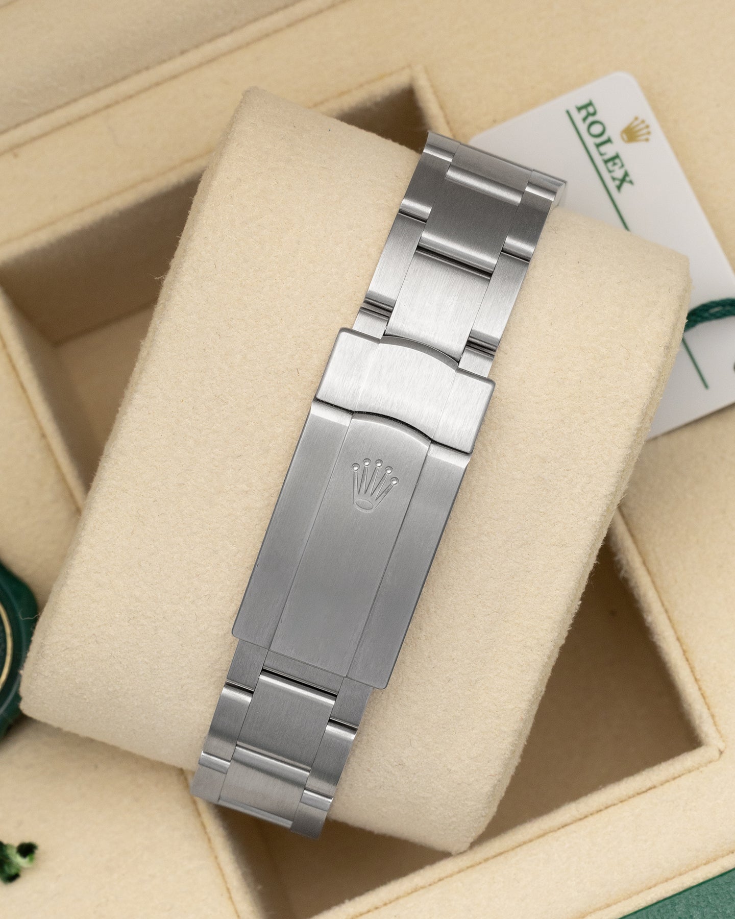 Lavender Rolex Oyster Perpetual 34 124200 | Noahs Fine Watches & Jewelry