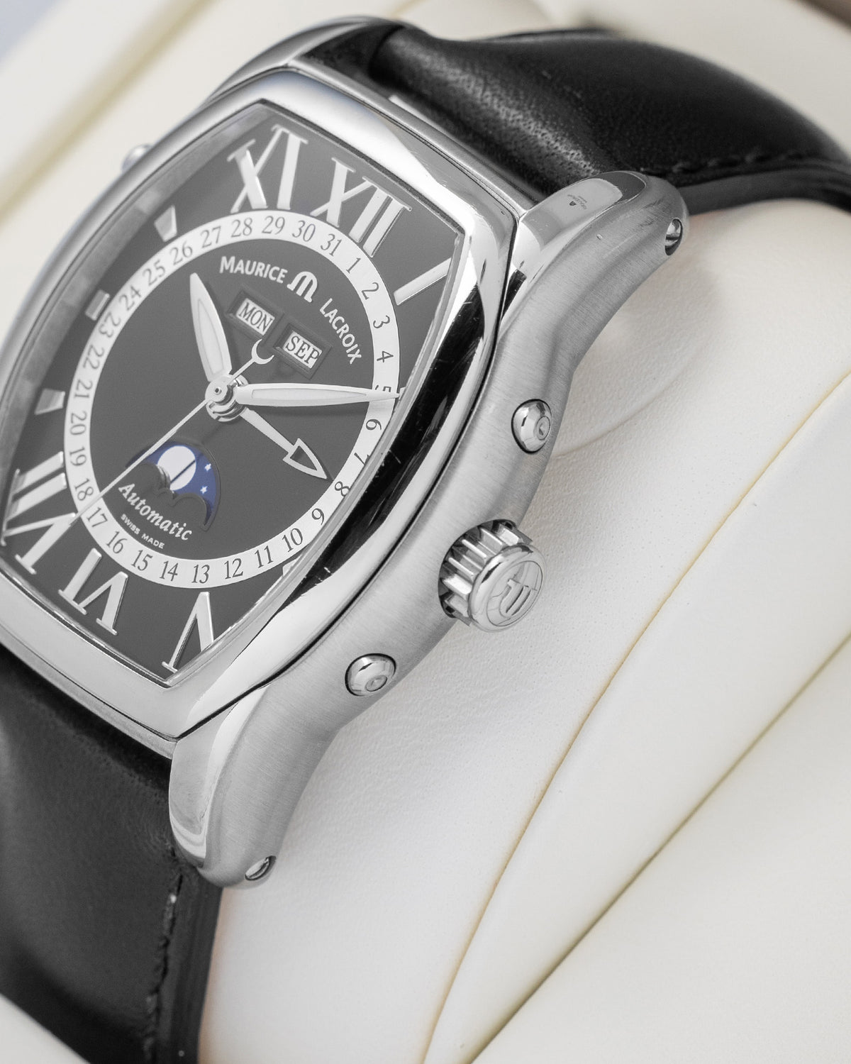 Maurice Lacroix Phase de Lune Tonneau – Noah