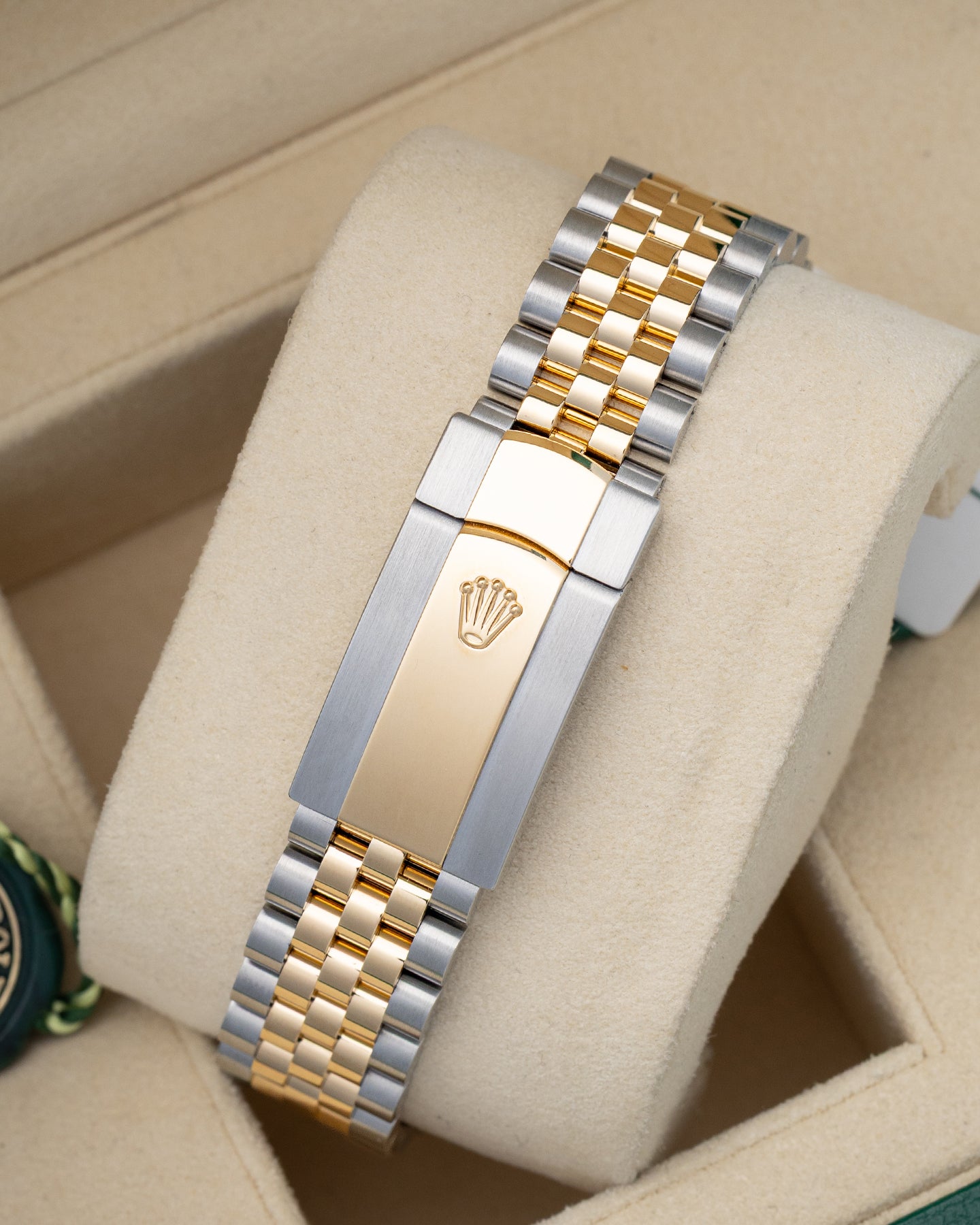 MOP Diamond Rolex Datejust 126233 | Noah's Fine Watches DFW, Texas