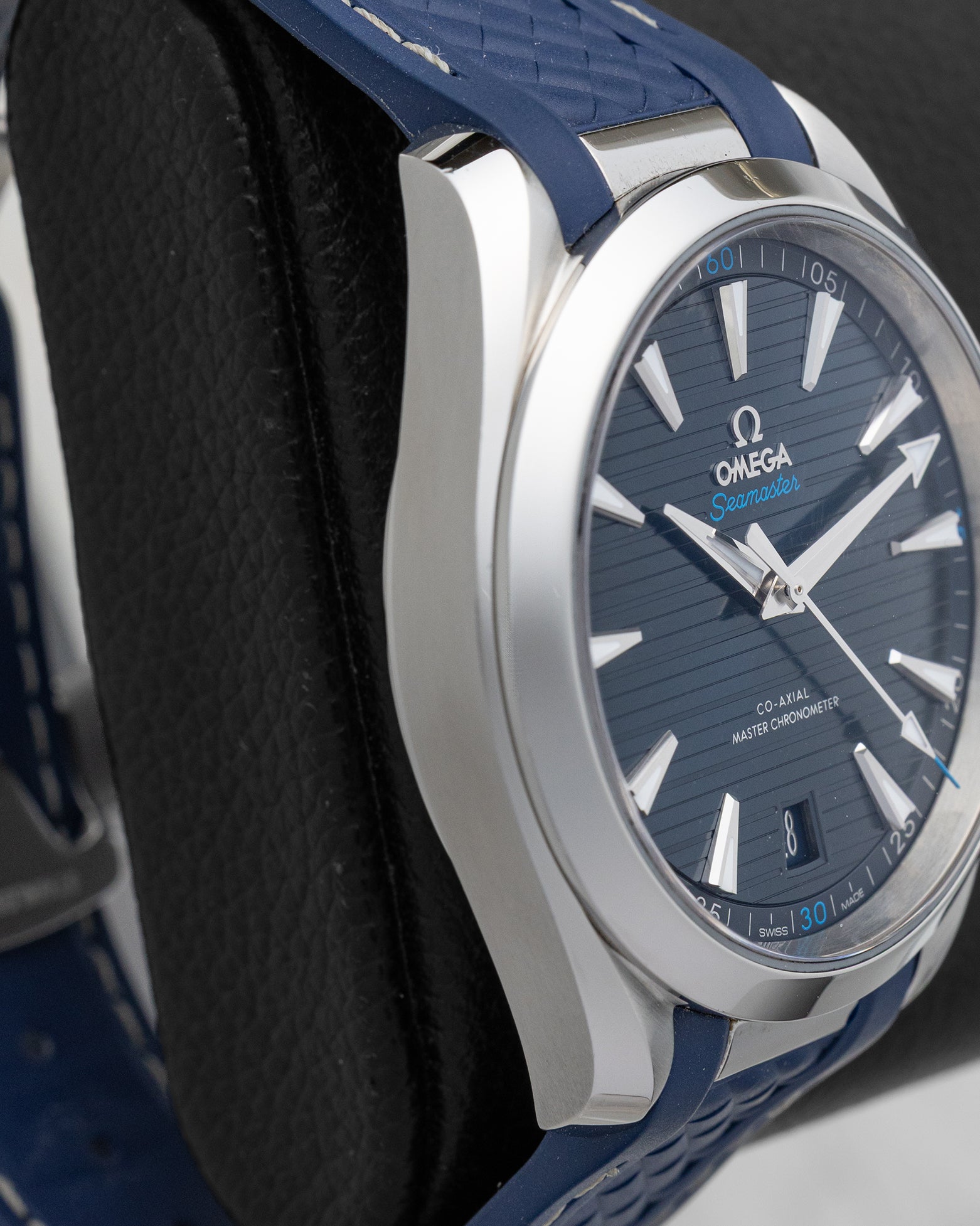 Omega Seamaster Aqua Terra 220.12.41.21.03.001 | Noah's Fine Watches