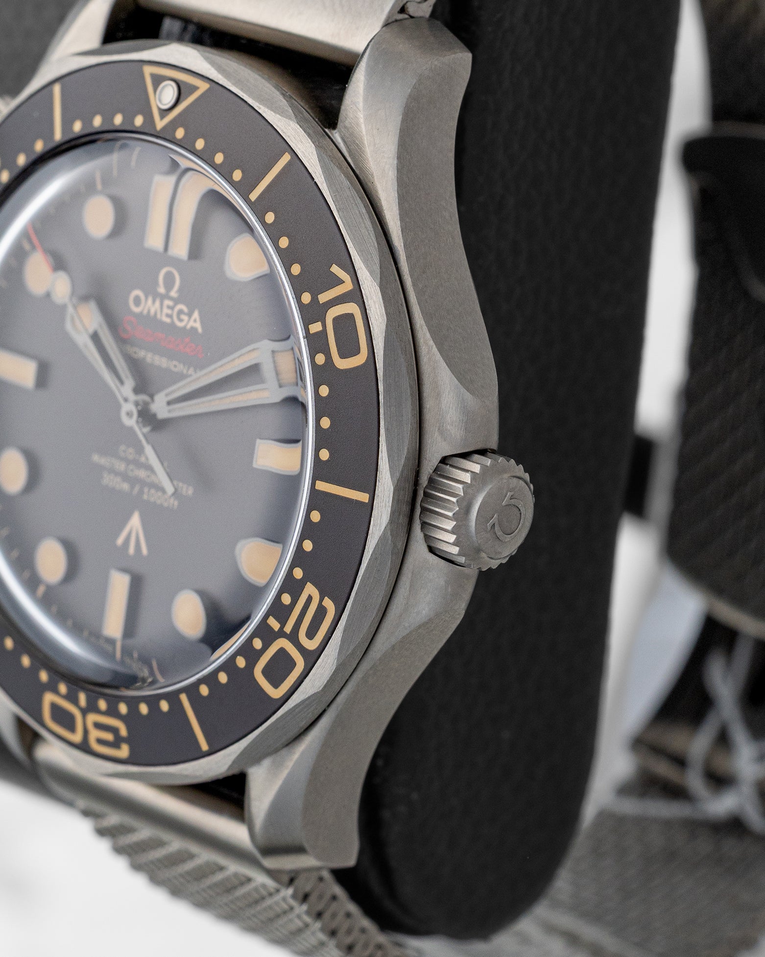 Omega Seamaster 210.90.42.20.01.001 James Bond | Noah's Fine Watches Dallas