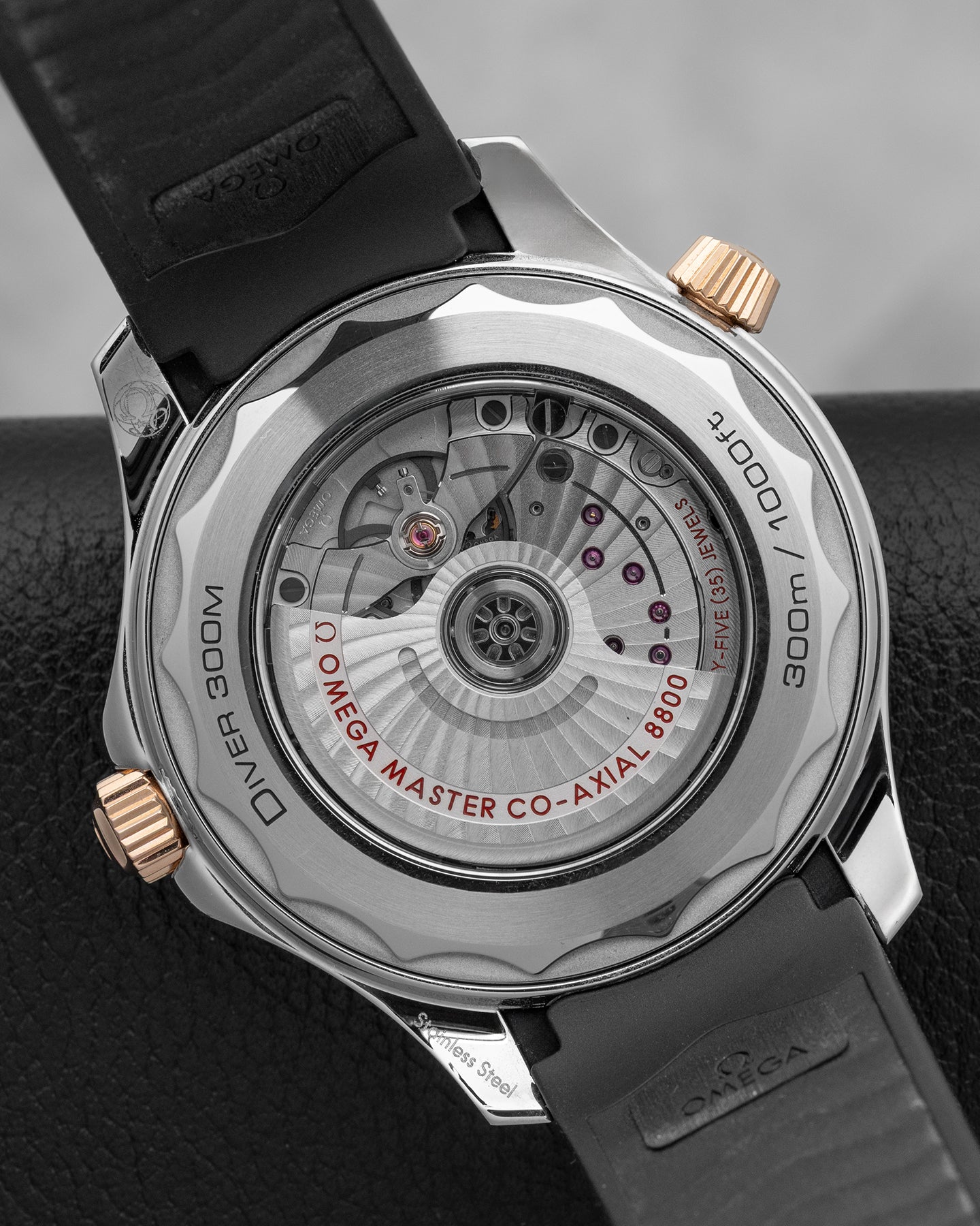 Steel & Sedna Gold Omega Seamaster Diver 21022422001002 | Noah's Fine Watches