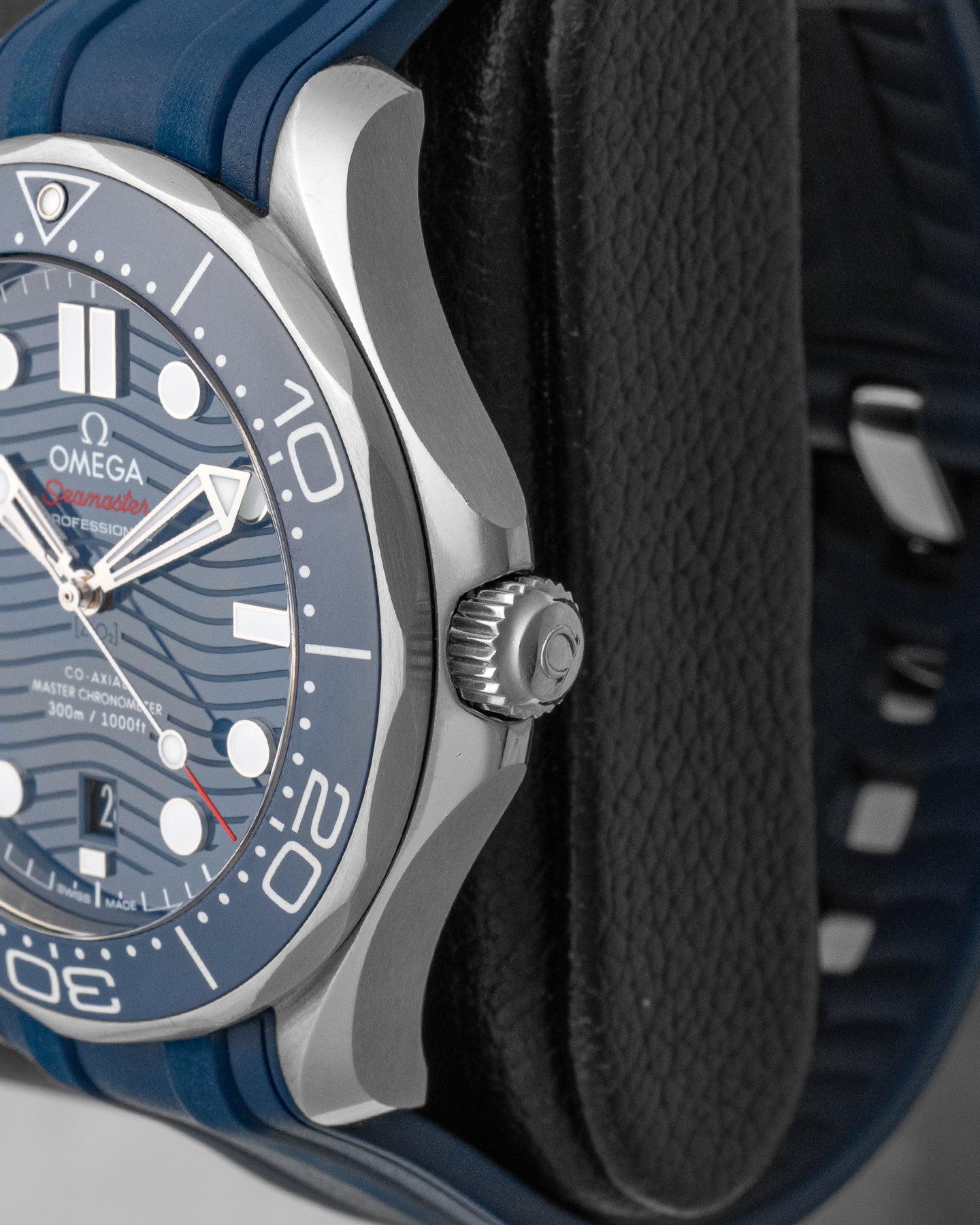 Omega Seamaster Diver 300M 210.32.42.20.03.001 | Noah's Fine Watches DFW, TX