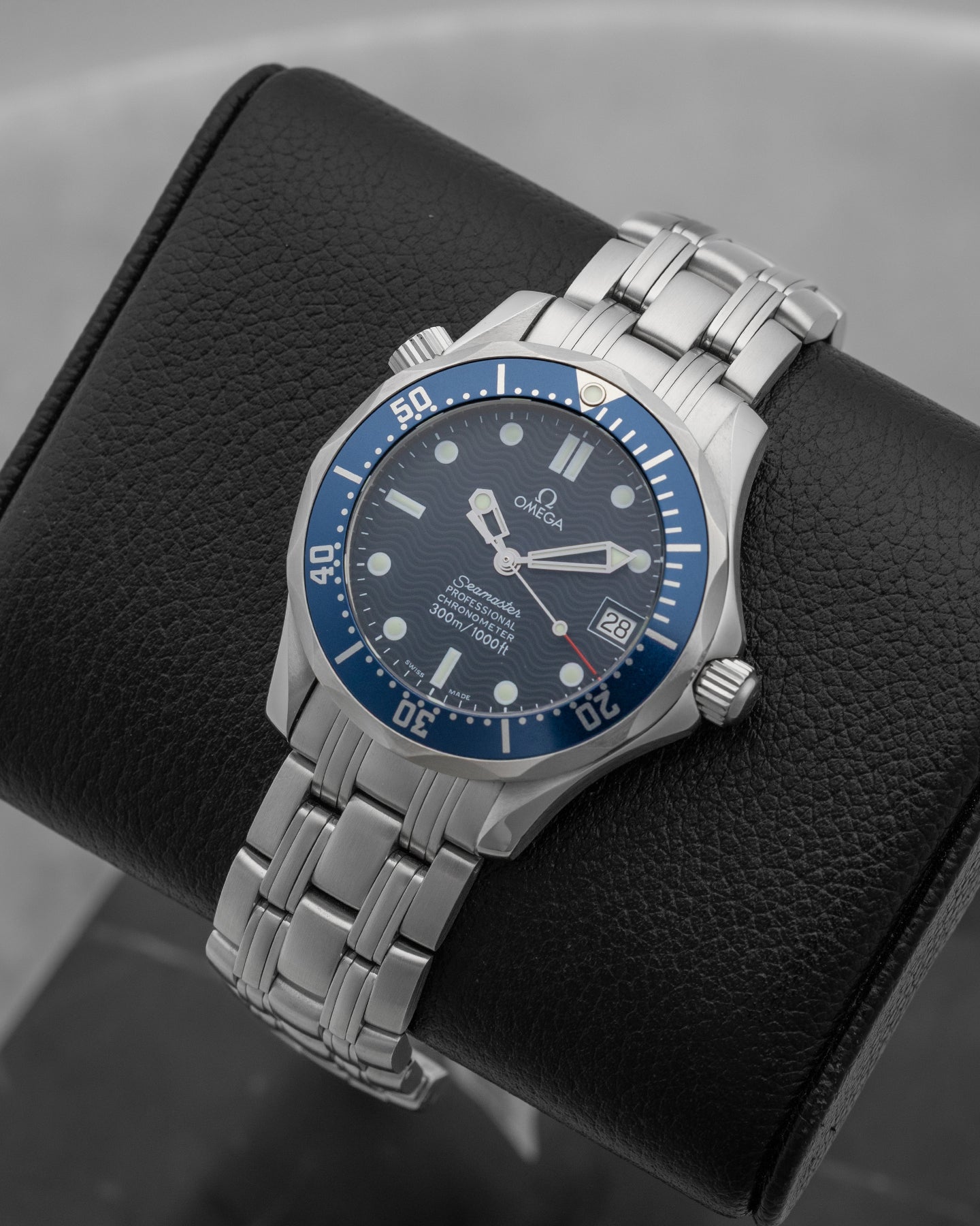 Omega Seamaster Professional 2551.80.00 | Noah's Fine Watches Dallas, Texas