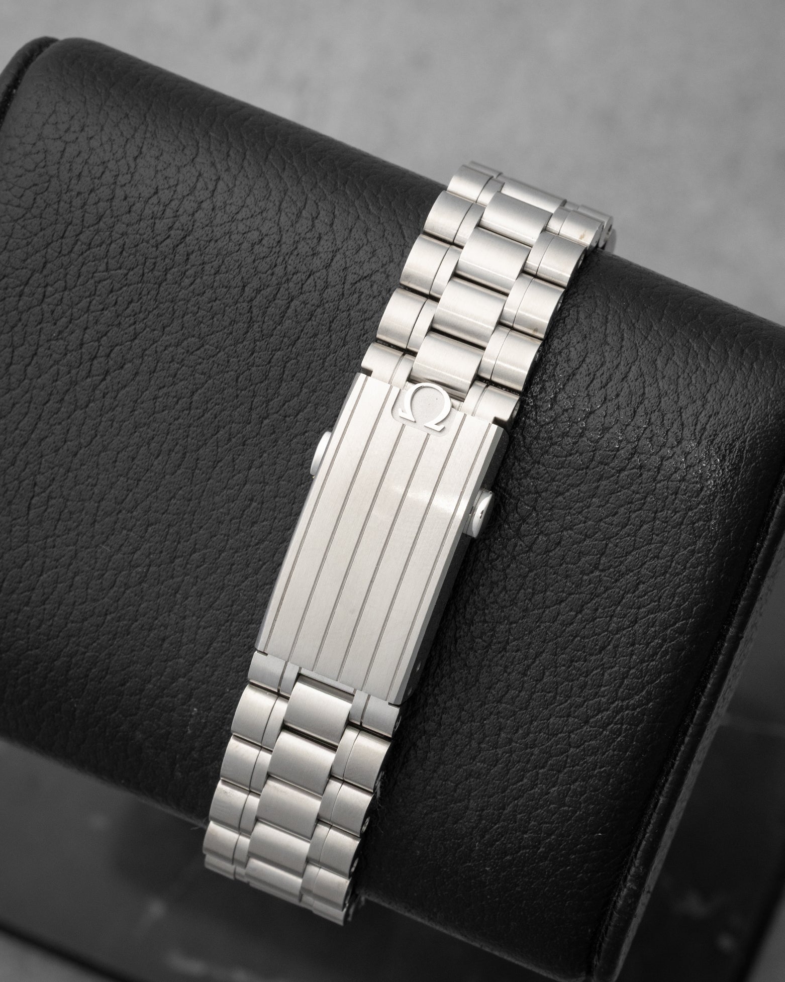 Omega Speedmaster Moonwatch Pro 31030425001001 | Noah's Fine Watches