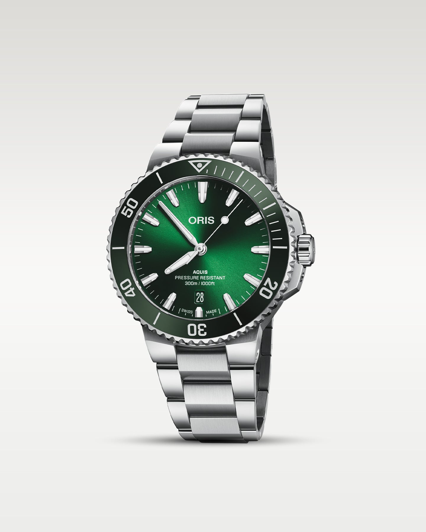 41.5mm Green Oris Aquis Date | Noah's Fine Watches Dallas, Texas