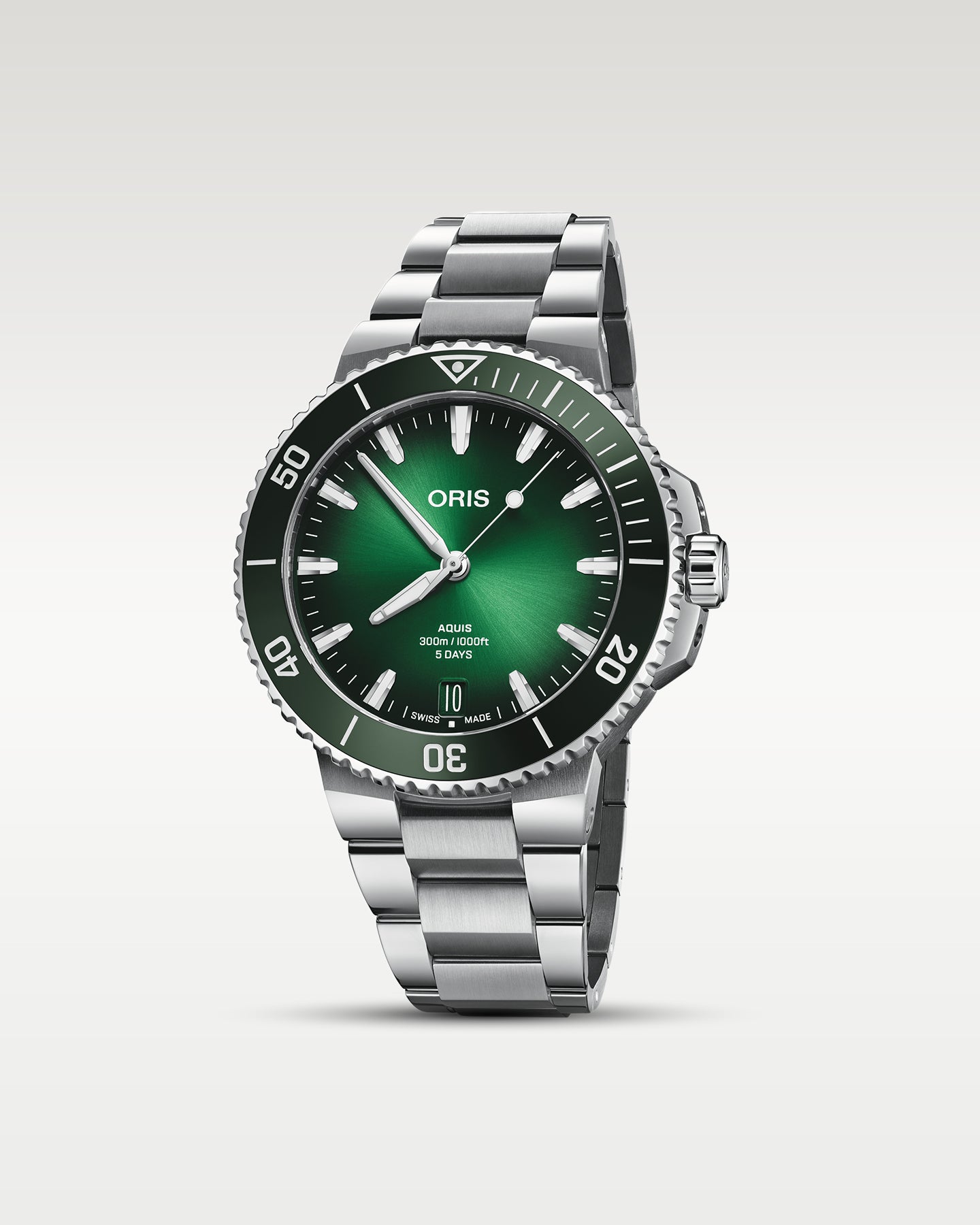 Steel Green Oris Aquis Date Calibre 400 43.5mm | Noah's Fine Watches DFW, Texas
