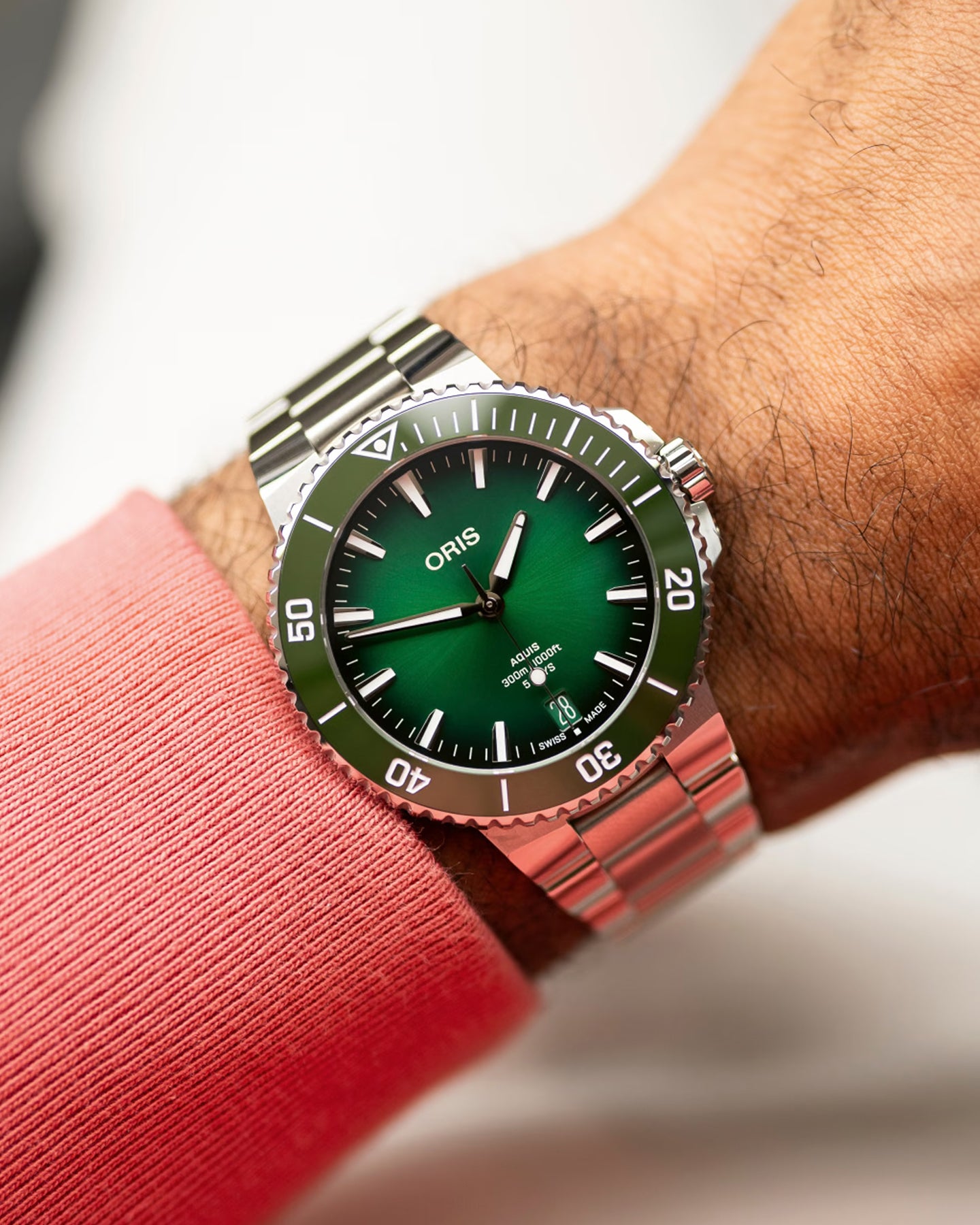 Steel Green Oris Aquis Date Calibre 400 43.5mm | Noah's Fine Watches DFW, Texas