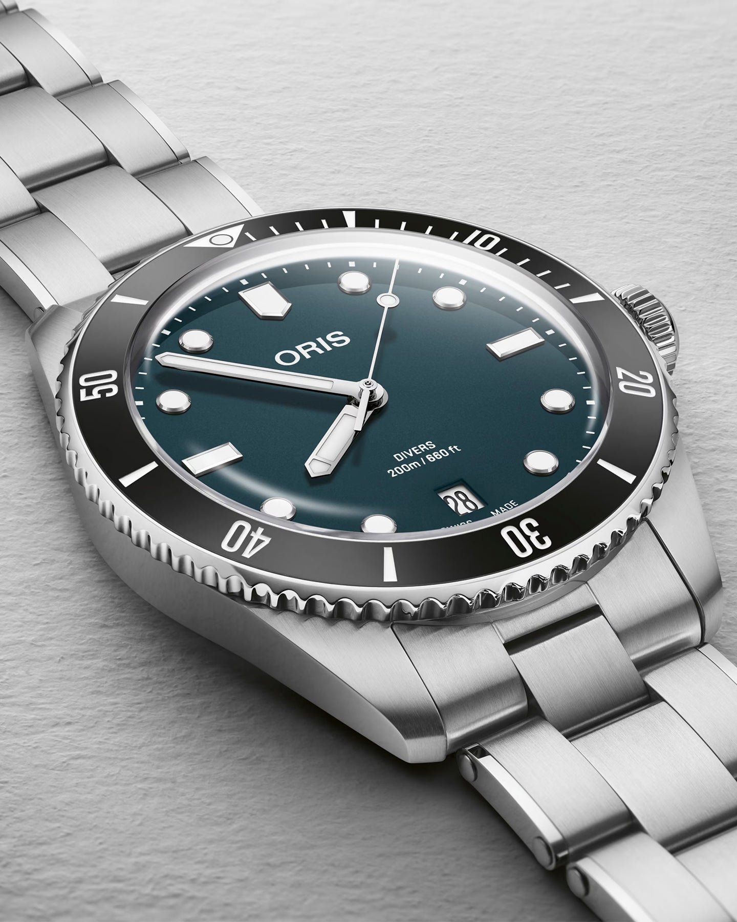 39mm Blue Oris Divers Date | Noah's Fine Watches Dallas, Texas