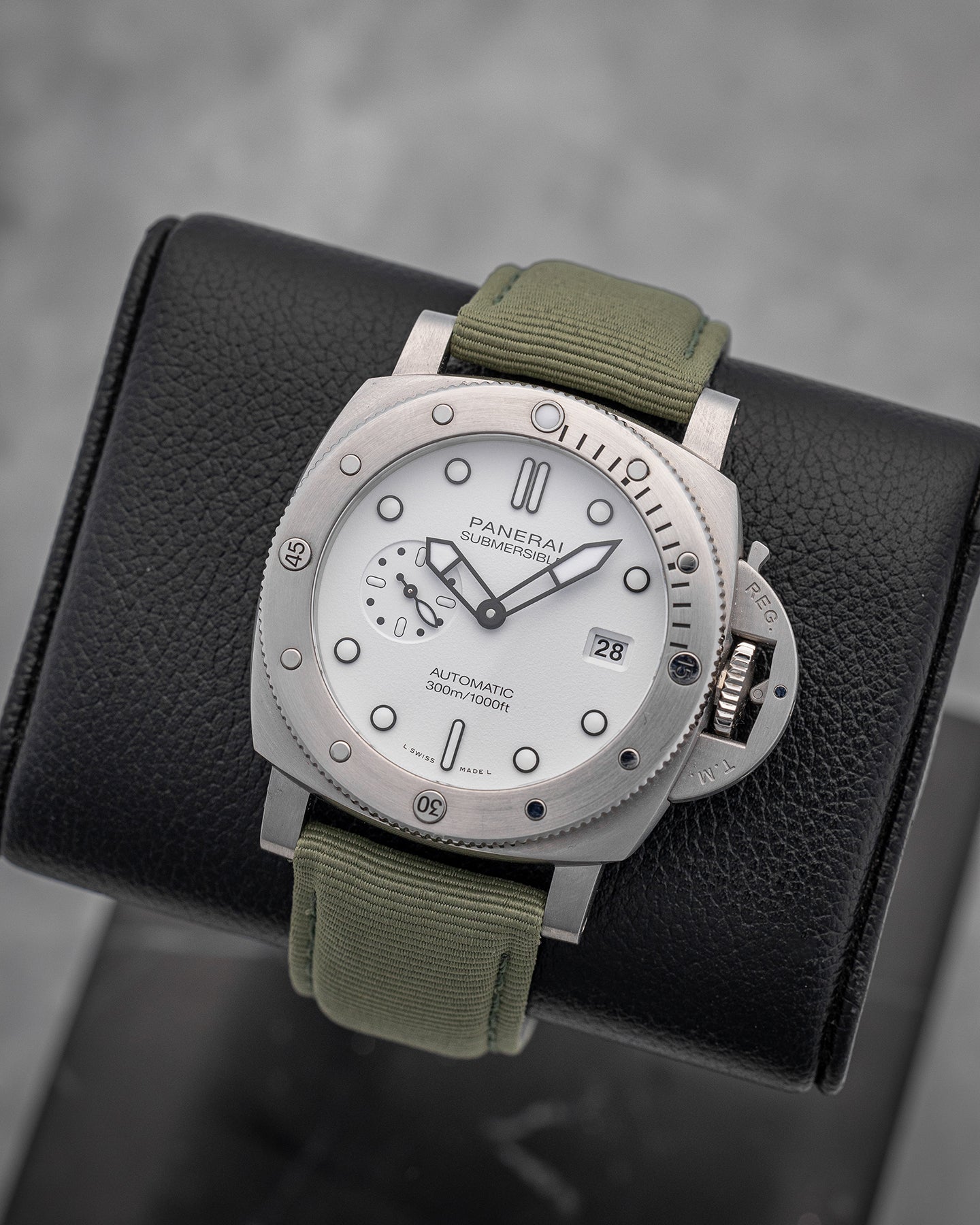 Panerai Submersible Quaranta Quattro PAM01226 Watch | Noah's Fine Watches and Jewelry