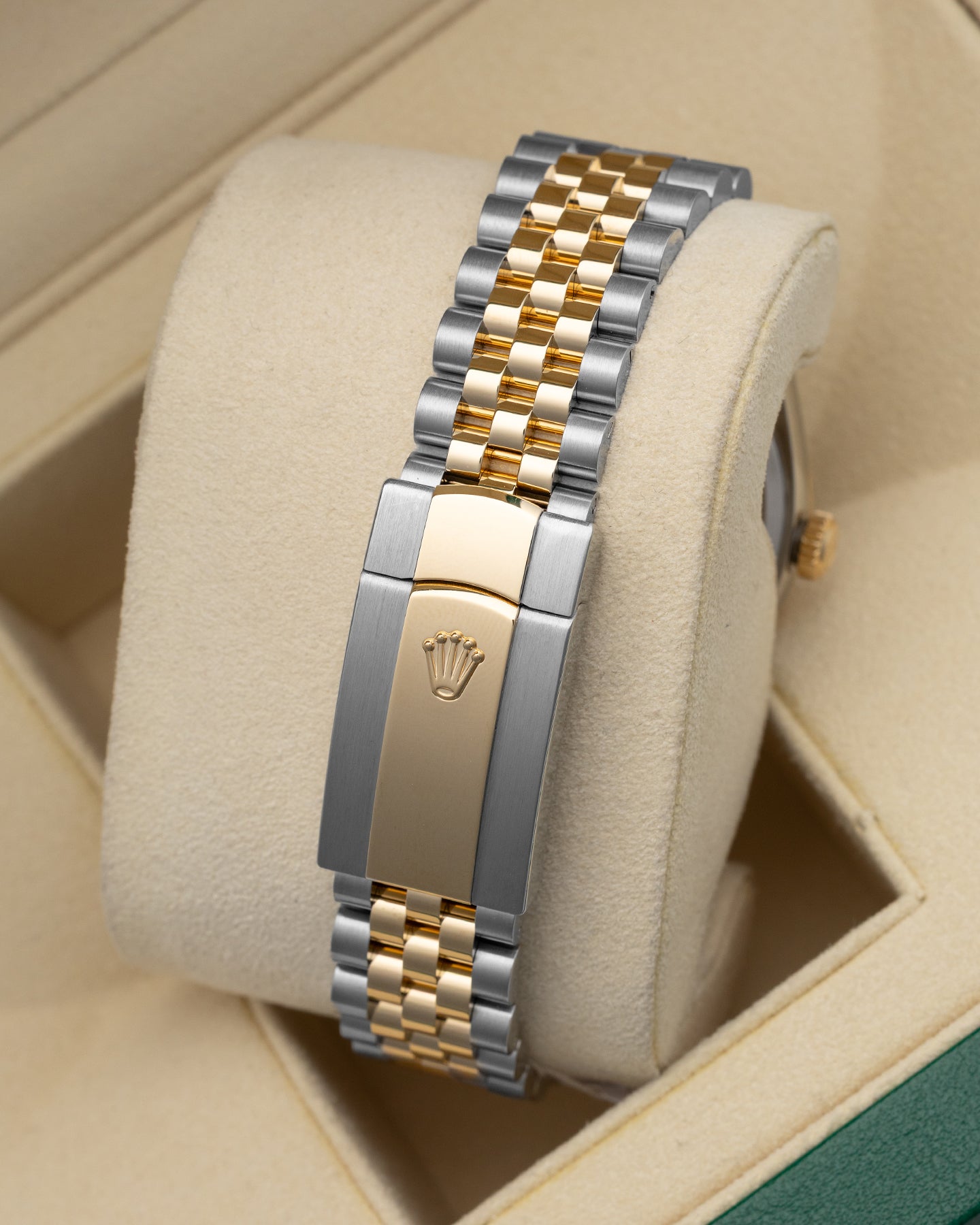 Rolex Datejust Champagne Motif 126233 | Noah's Fine Watches and Jewelry