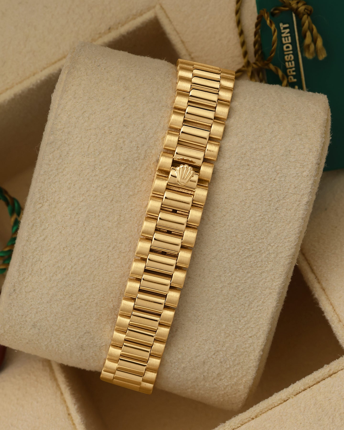 Champagne Diamond Rolex Datejust 26 69178 | Noah's Fine Womens Watches
