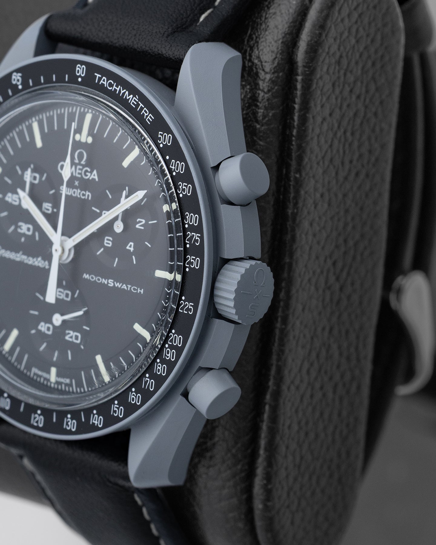 Swatch MoonSwatch Mission to the Moon SO33M100 | Noah's Fine Watches Dallas, Texas