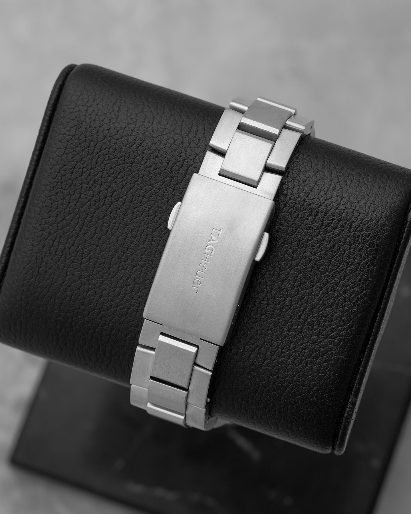 TAG Heuer Aquaracer 500M Calibre 5 WAJ2110.BA0870 | Noah's Fine Watches Dallas, Texas