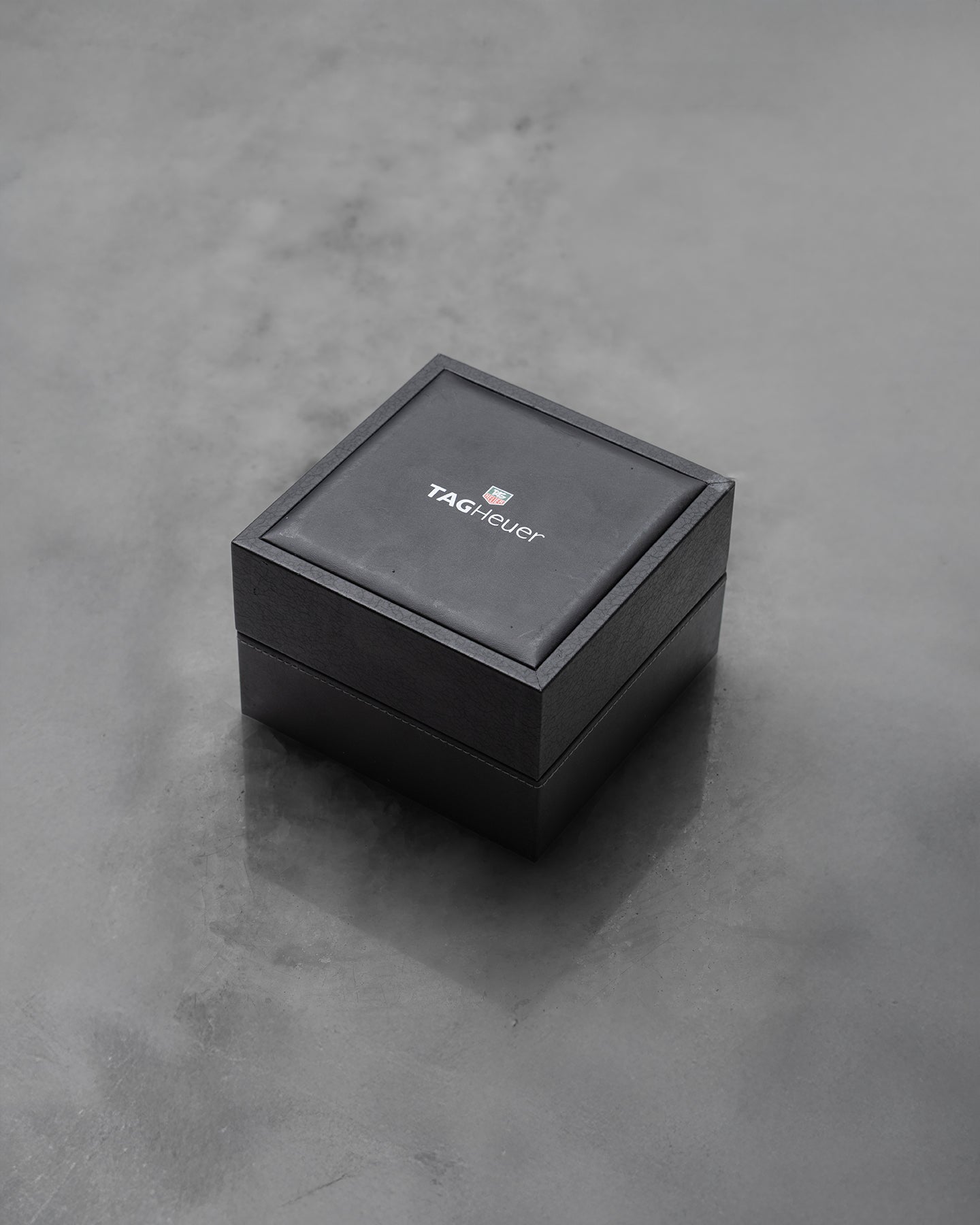 TAG Heuer Aquaracer 500M Calibre 5 WAJ2110.BA0870 | Noah's Fine Watches Dallas, Texas