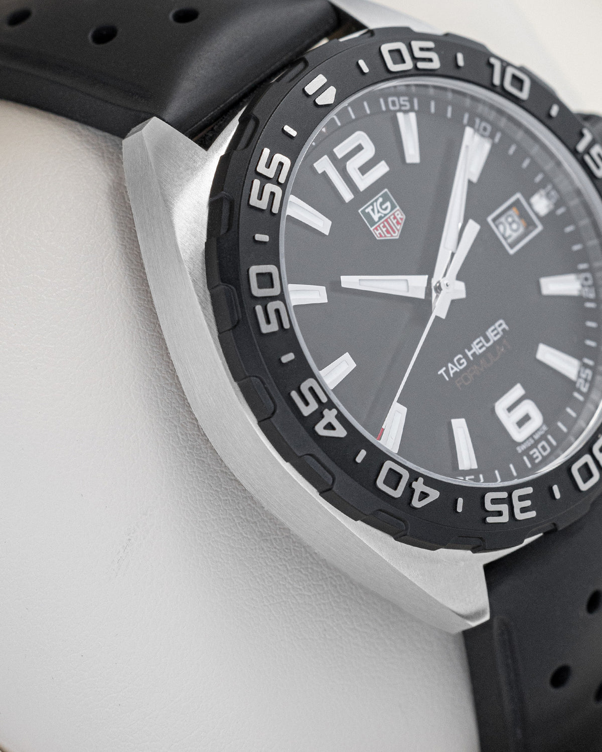 Tag Heuer Formula 1 WAZ1110 | Pre-Owned Tag Heuer – Noah