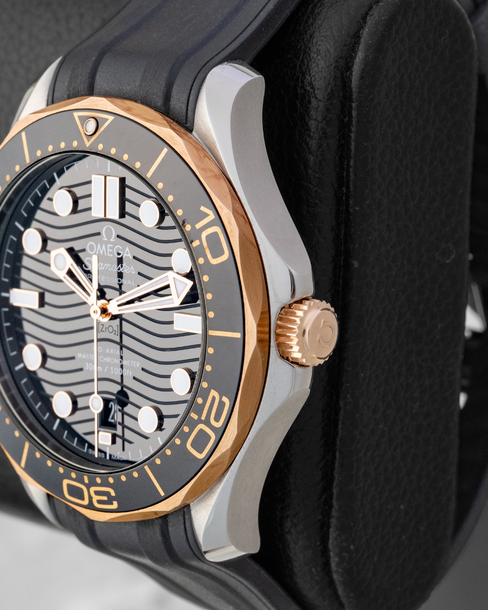Mens Omega Seamaster Diver 300M 21022422001002 | Noah's Fine Watches