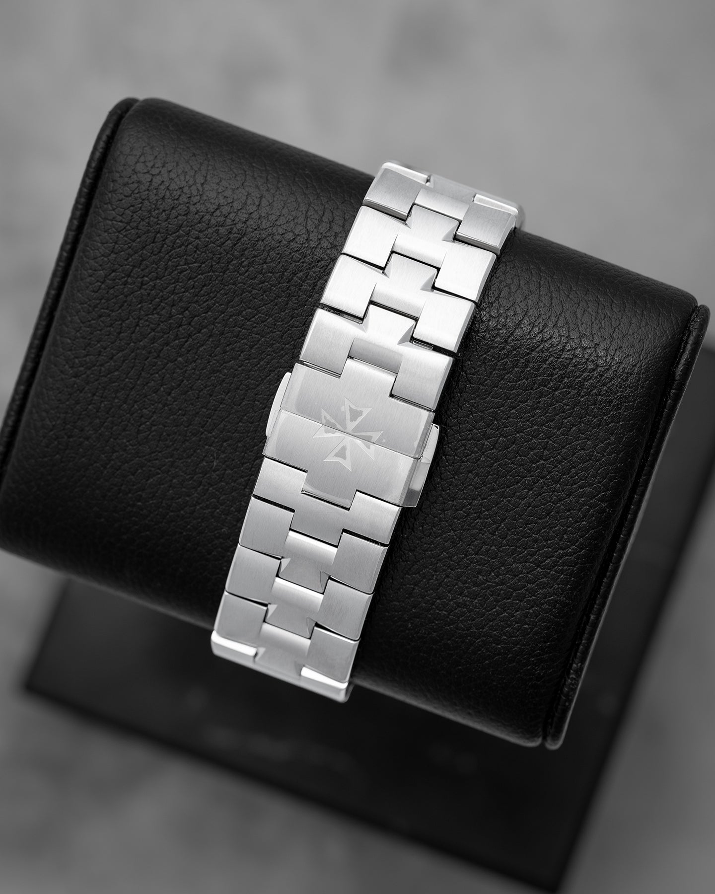 Vacheron Overseas Dual Time 7900V at Noah's Fine Watches & Jewelry in Frisco, Texas