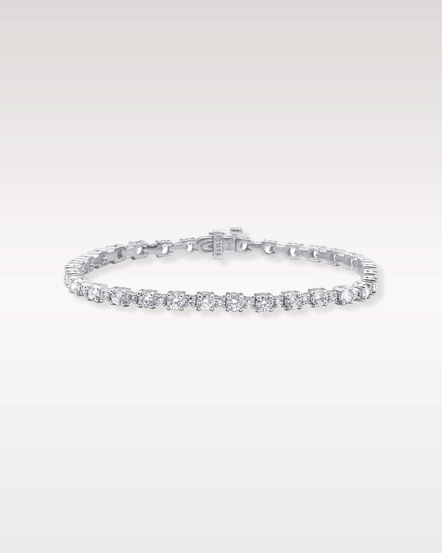 4.18ct Diamond White Gold Tennis Bracelet | Noah's Fine Jewelry and Watches