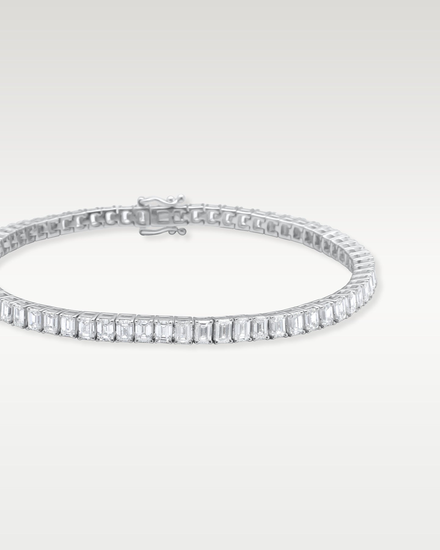 White Gold Emerald-Cut Tennis Bracelet | Noah's Fine Jewelry and Watches Dallas