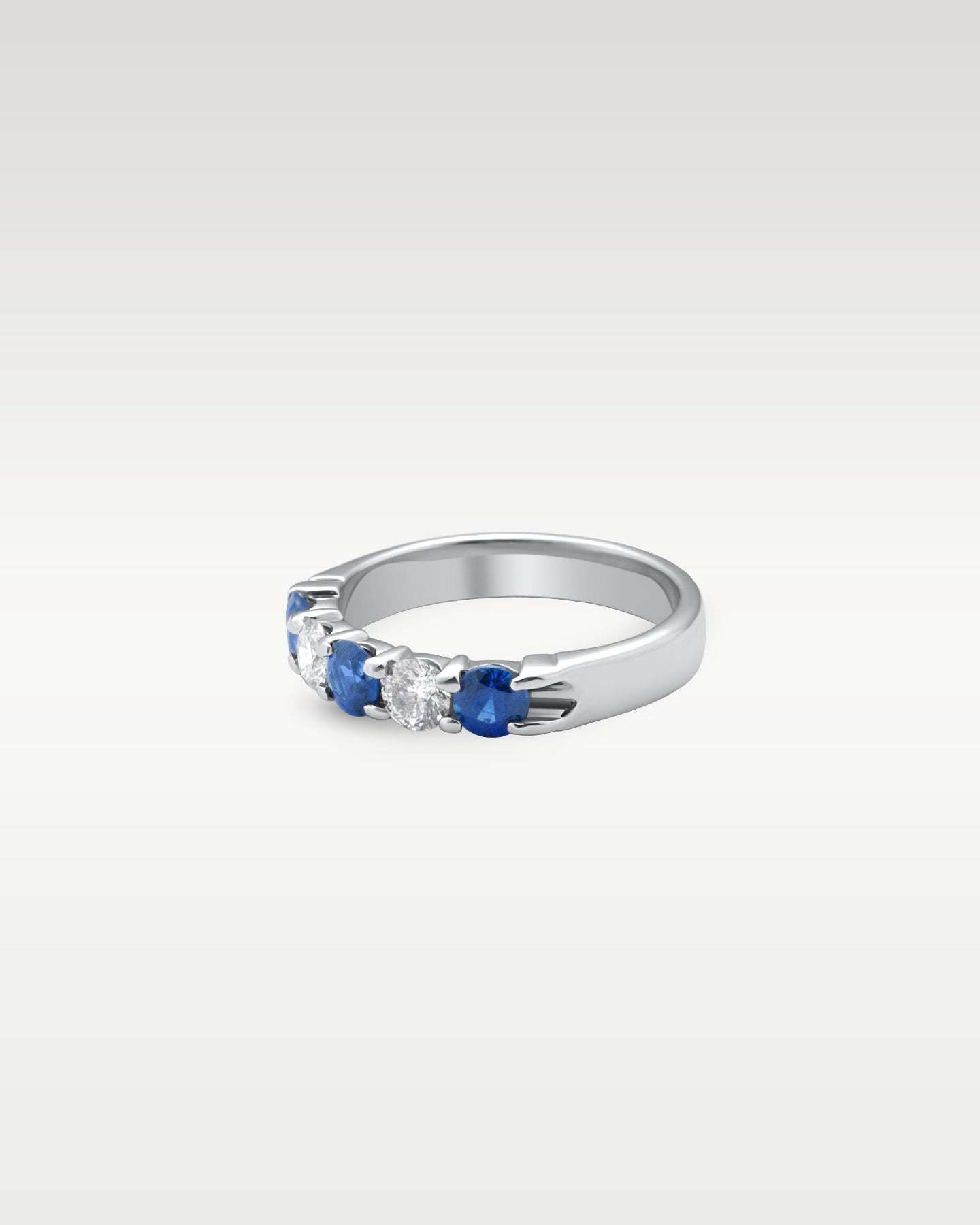 14k White Gold Five Stone Sapphire Diamond Ring | Noah's Fine Jewelry Frisco