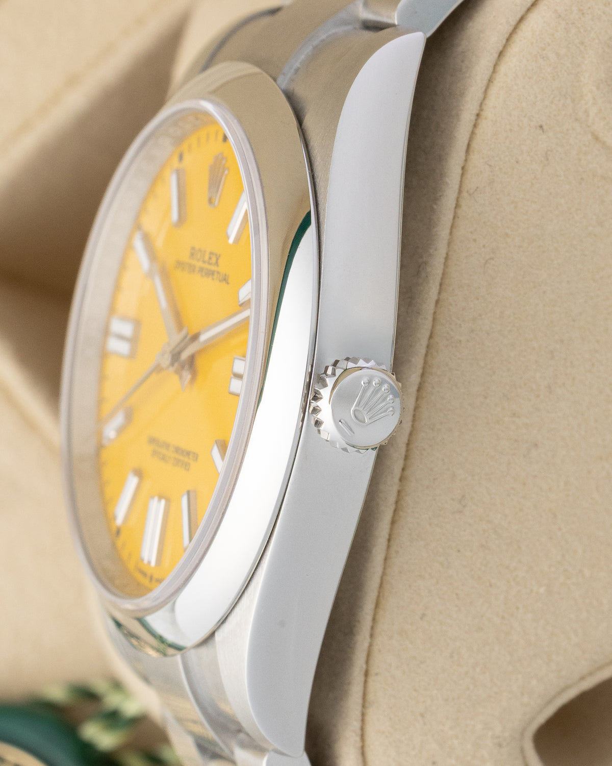 Rolex Oyster Perpetual 124300 | Noah's Fine Watches & Jewelry