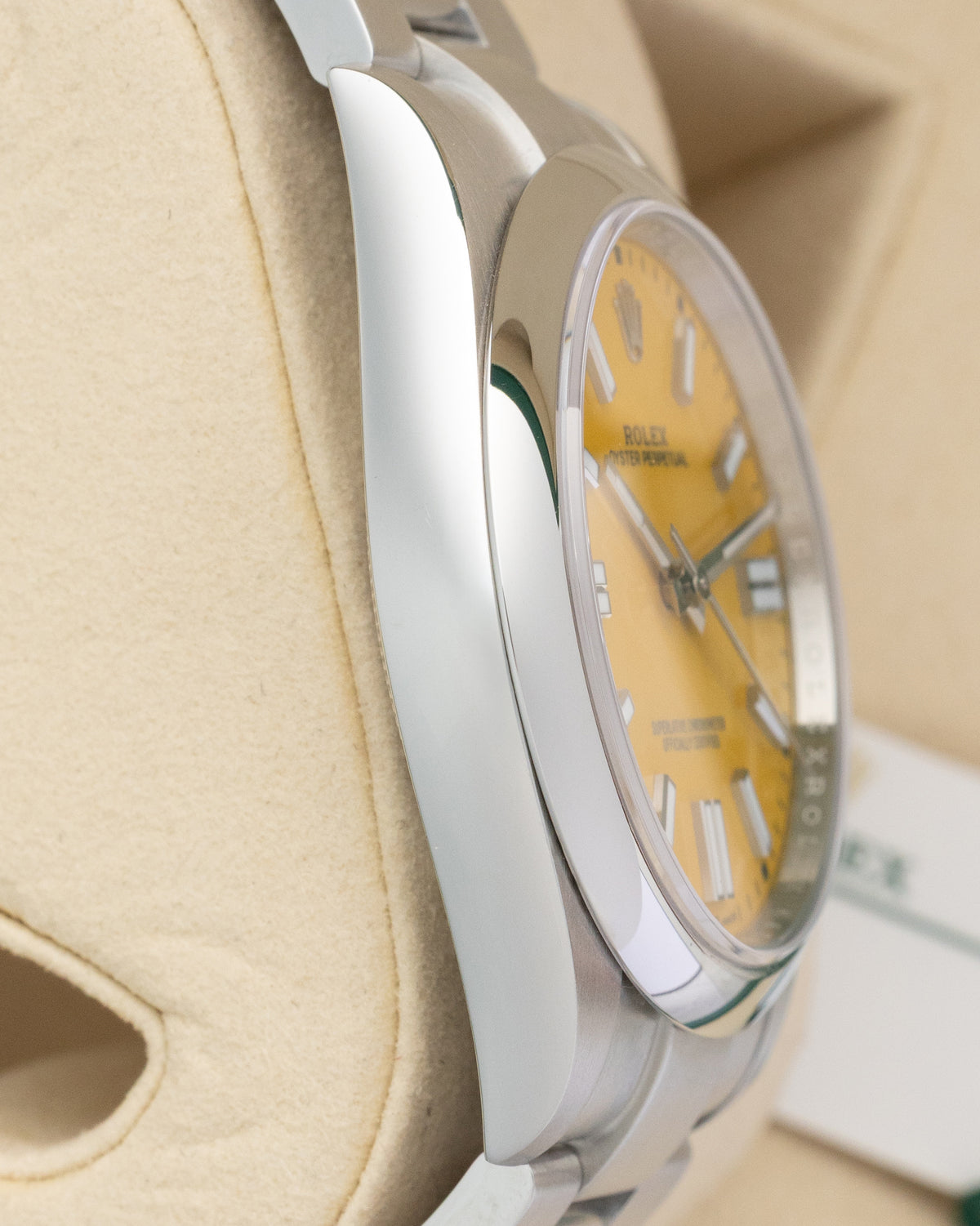 Rolex Oyster Perpetual 124300 | Noah's Fine Watches & Jewelry