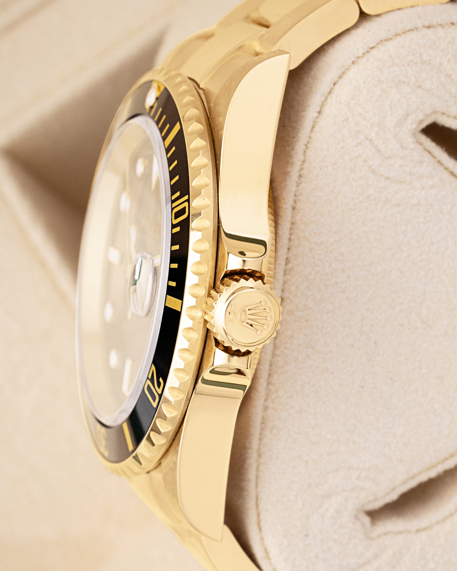 Vintage Rolex Submariner Date 16618 | Noahs Fine Watches & Jewelry