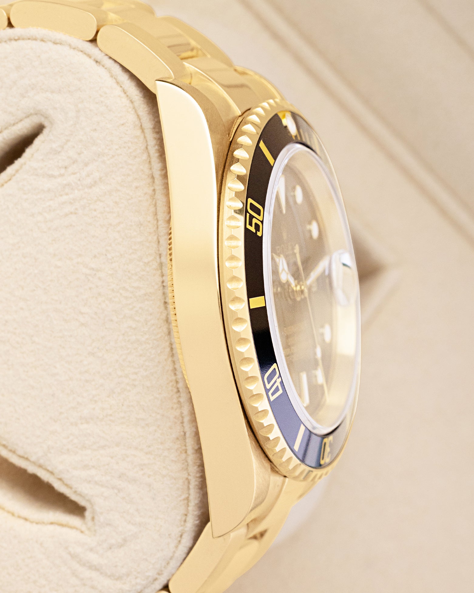 Vintage Rolex Submariner Date 16618 | Noahs Fine Watches & Jewelry