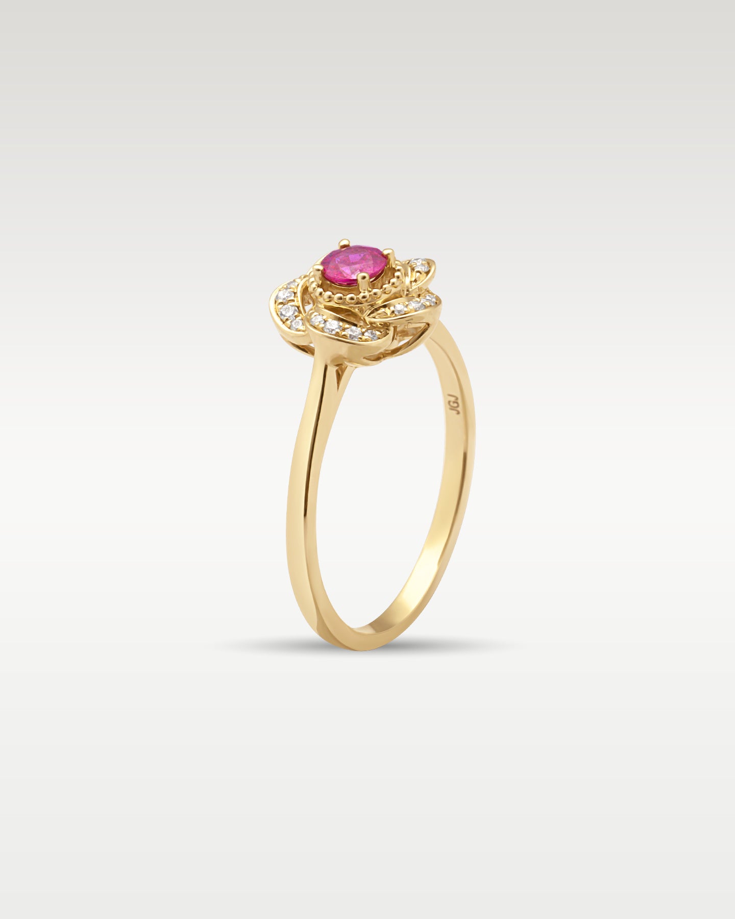Yellow Gold Ruby and Diamond Flower Ring | Noah's Fine Jewelry Frisco, TX