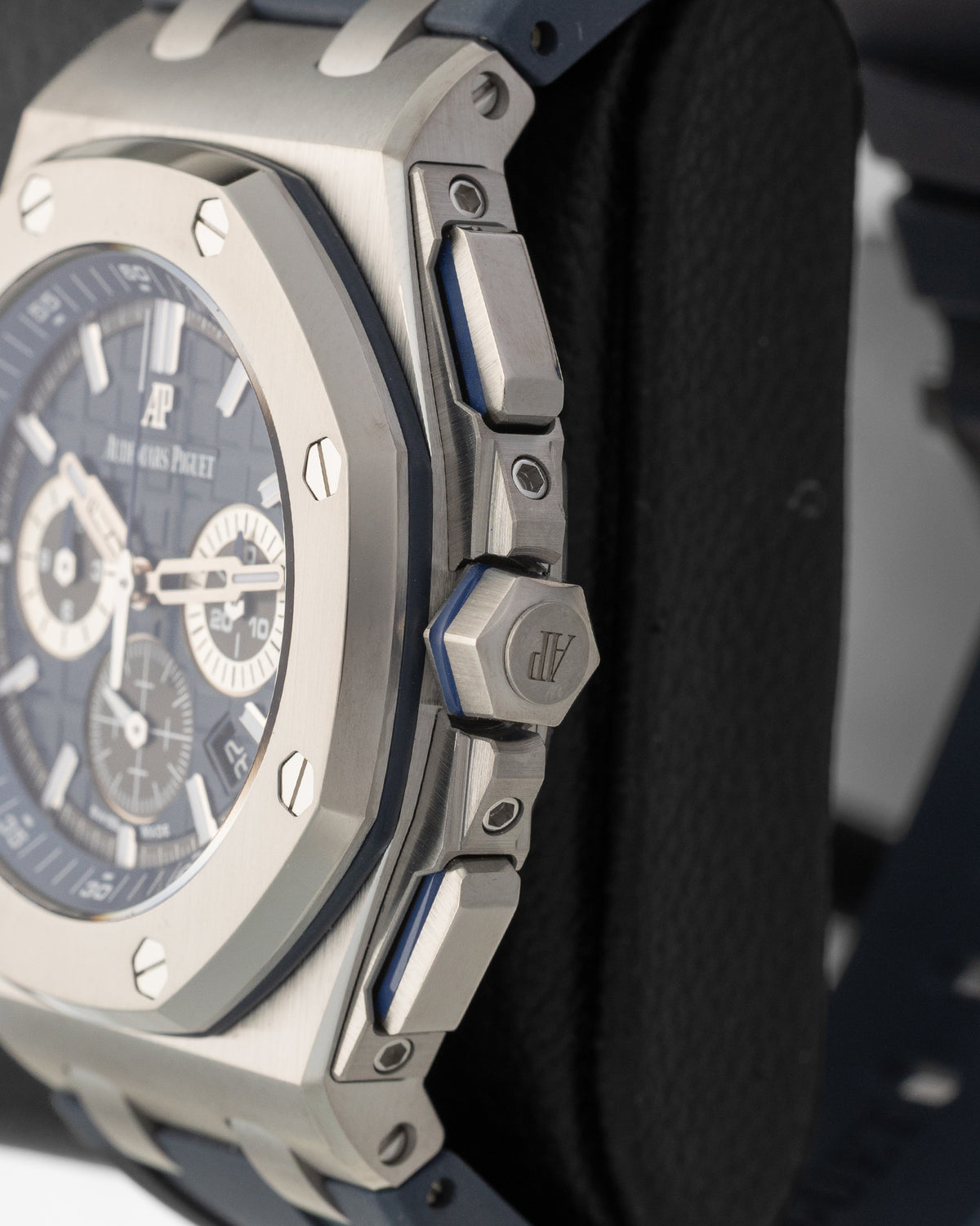 Audemars Piguet Royal Oak Offshore Chronograph 42 26480TI.OO.A027CA.01 | Noah's Fine Watches & Jewelry