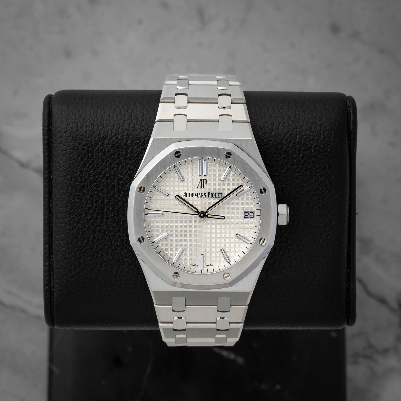 Audemars Piguet Royal Oak Selfwinding 41 15510ST.OO.1320ST.08 | Noah's Fine Watches & Jewelry