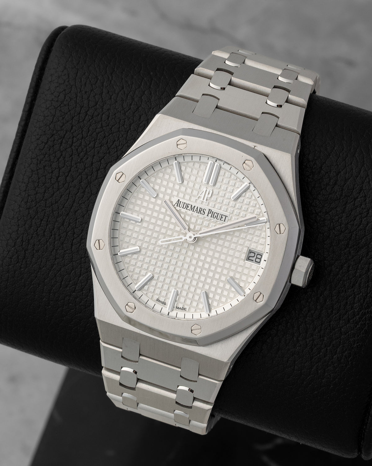Audemars Piguet Royal Oak Selfwinding 41 15510ST.OO.1320ST.08 | Noah's Fine Watches & Jewelry