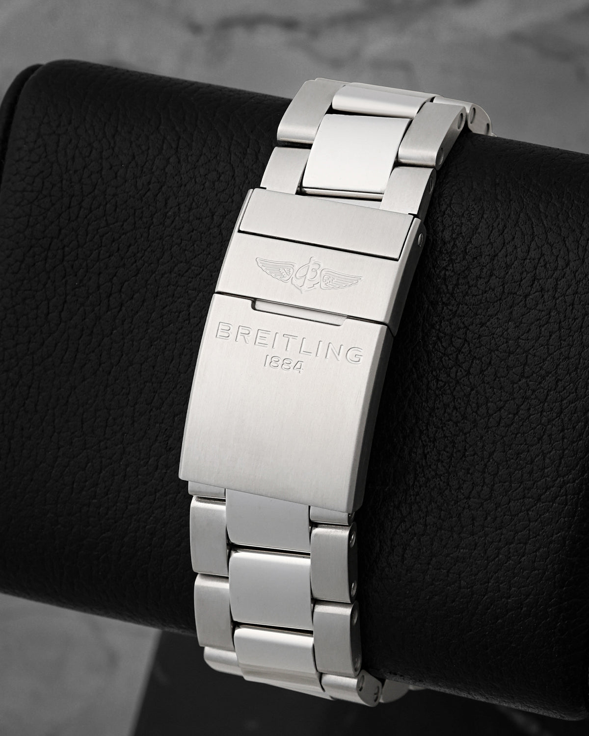 Breitling Avenger Automatic 43 A17318101C1A1 | Noah's Fine Watches & Jewelry