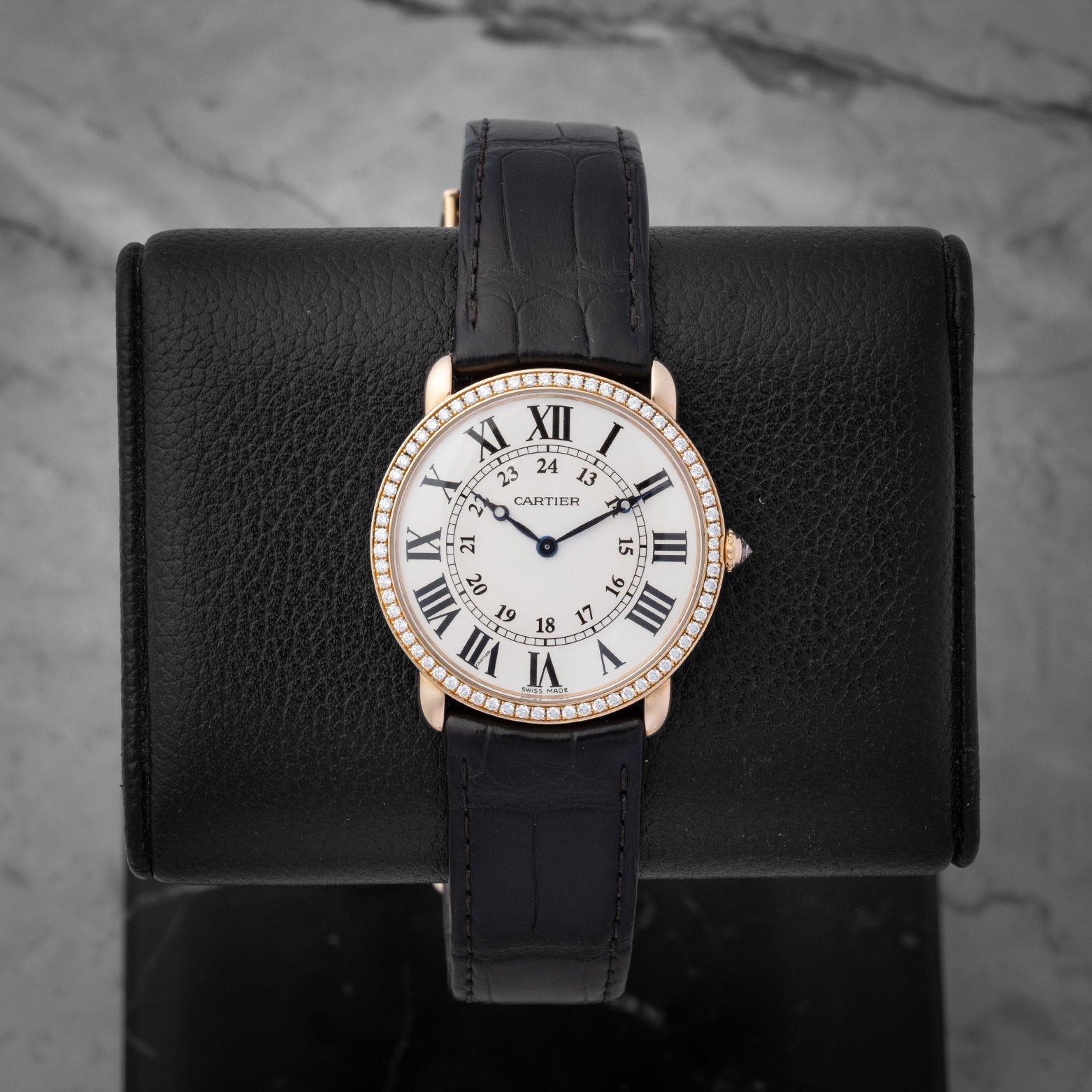 Ronde Louis Cartier 36mm watch in 18k rose gold with a factory diamond-set bezel and a silvered opaline dial