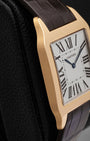 Ultra-thin 18k rose gold case side profile view of pre-owned Cartier Santos-Dumont manual-wind watch W2006951