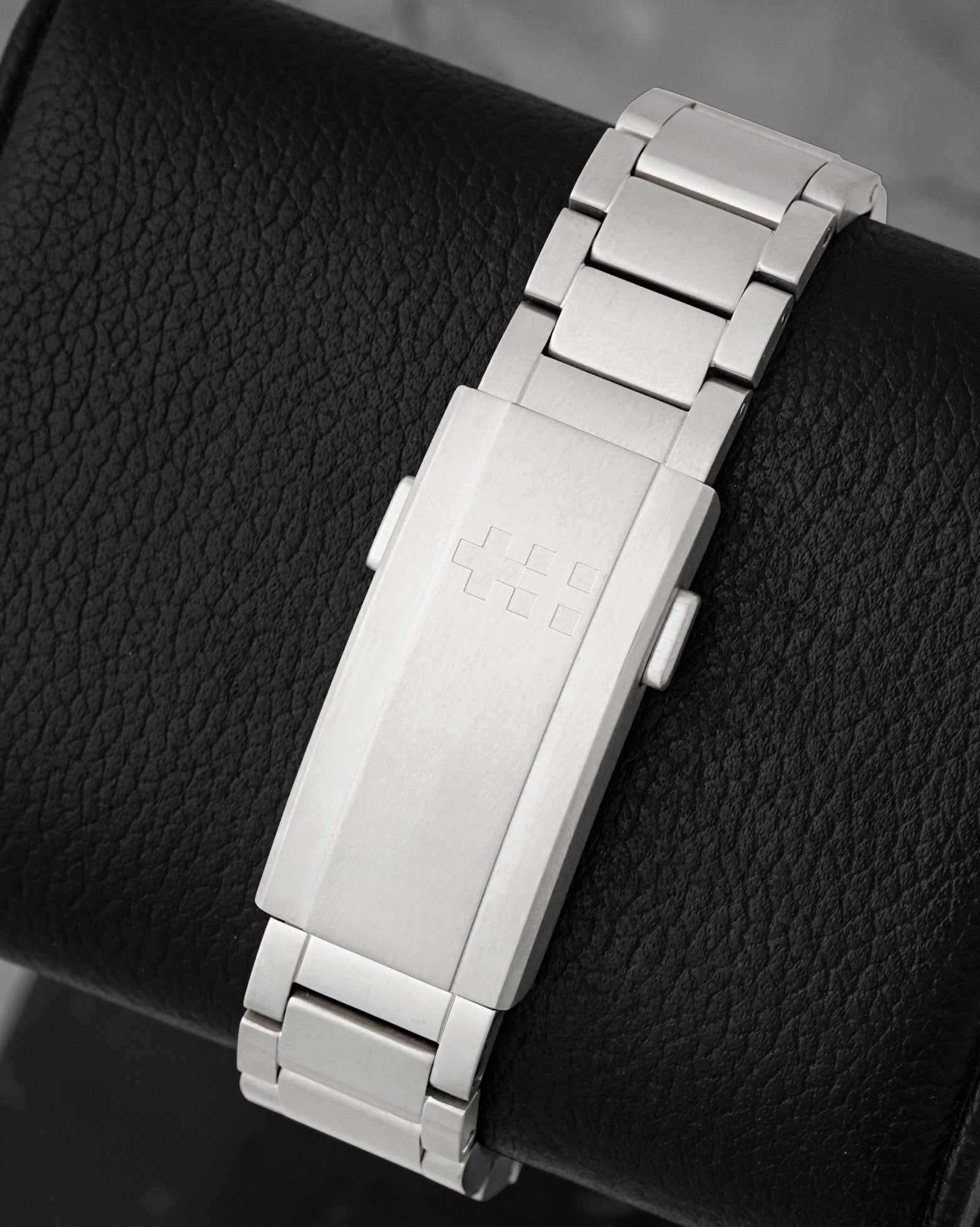 Rear view of the Grade 2 titanium Bader bracelet and folding clasp for Christopher Ward C1 Bel Canto Nero