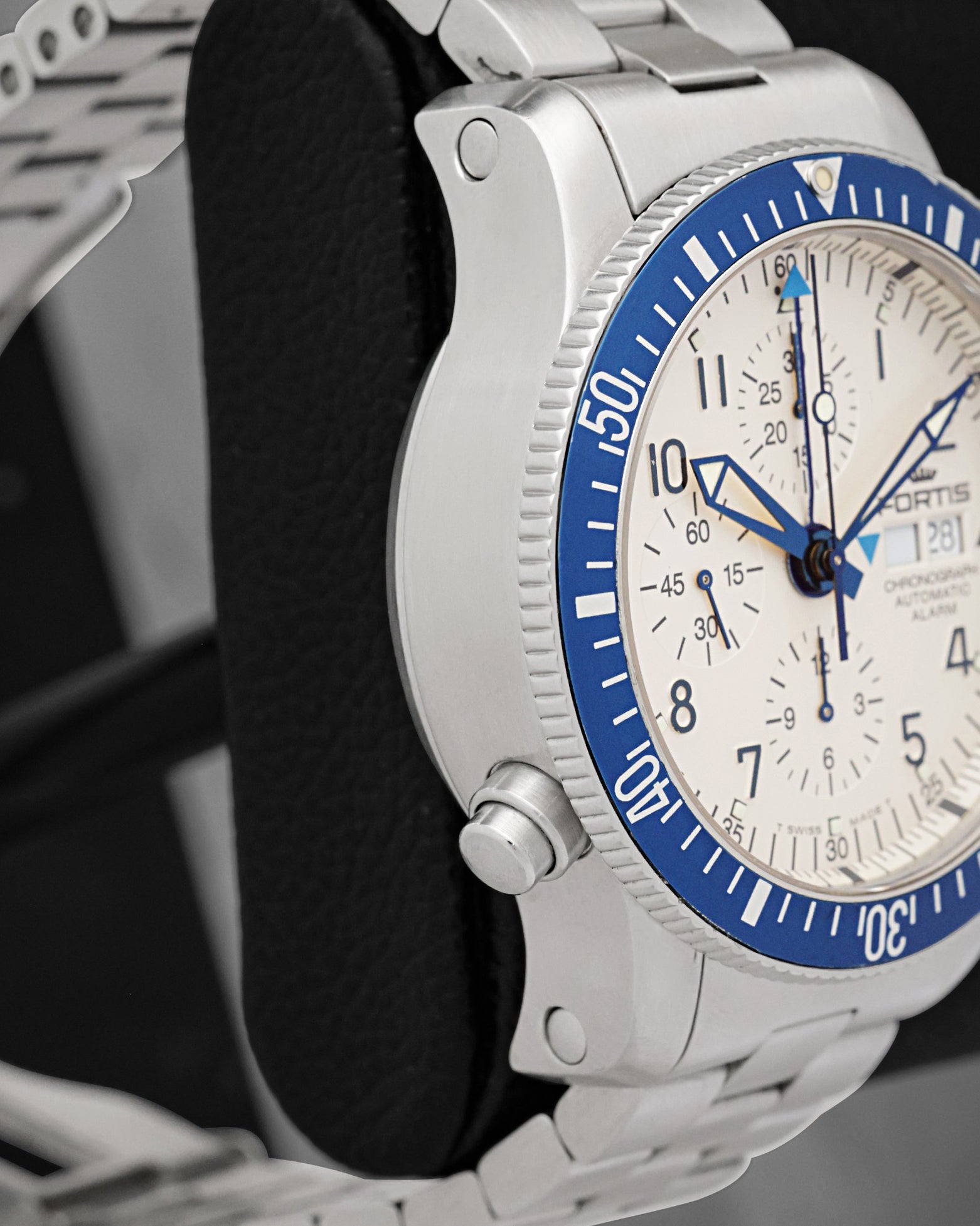 Fortis B-42 Diver Chronograph Alarm 641.10.170 – Noah's Fine