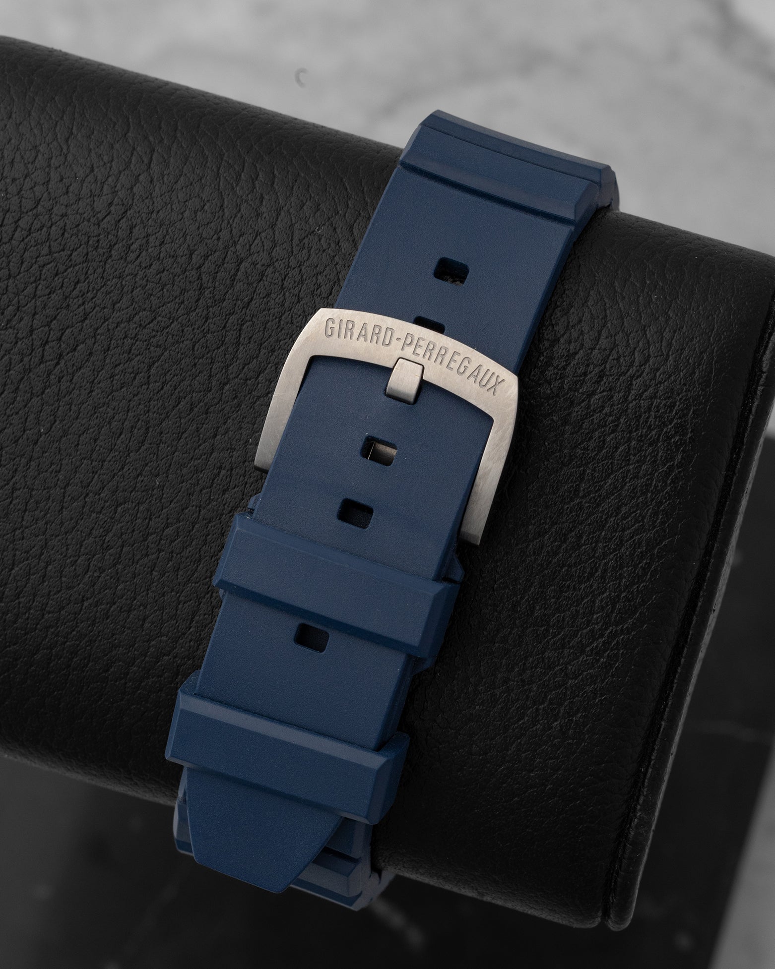 Blue natural rubber strap with titanium pin buckle for Girard-Perregaux x Bamford Deep Diver Legacy Edition