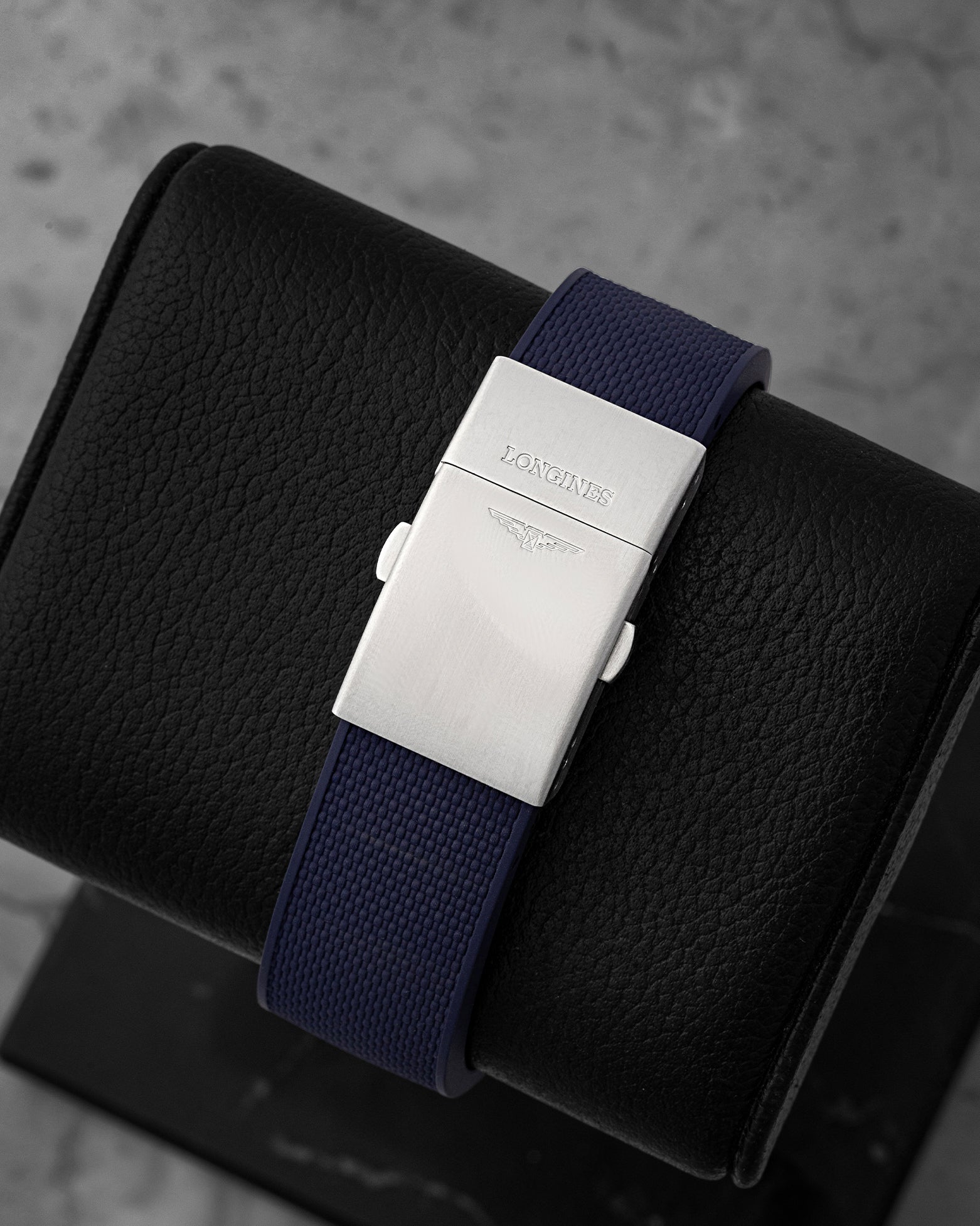 Blue textured rubber strap with double safety folding clasp and integrated diving extension for Longines HydroConquest L3.781.4.96.9