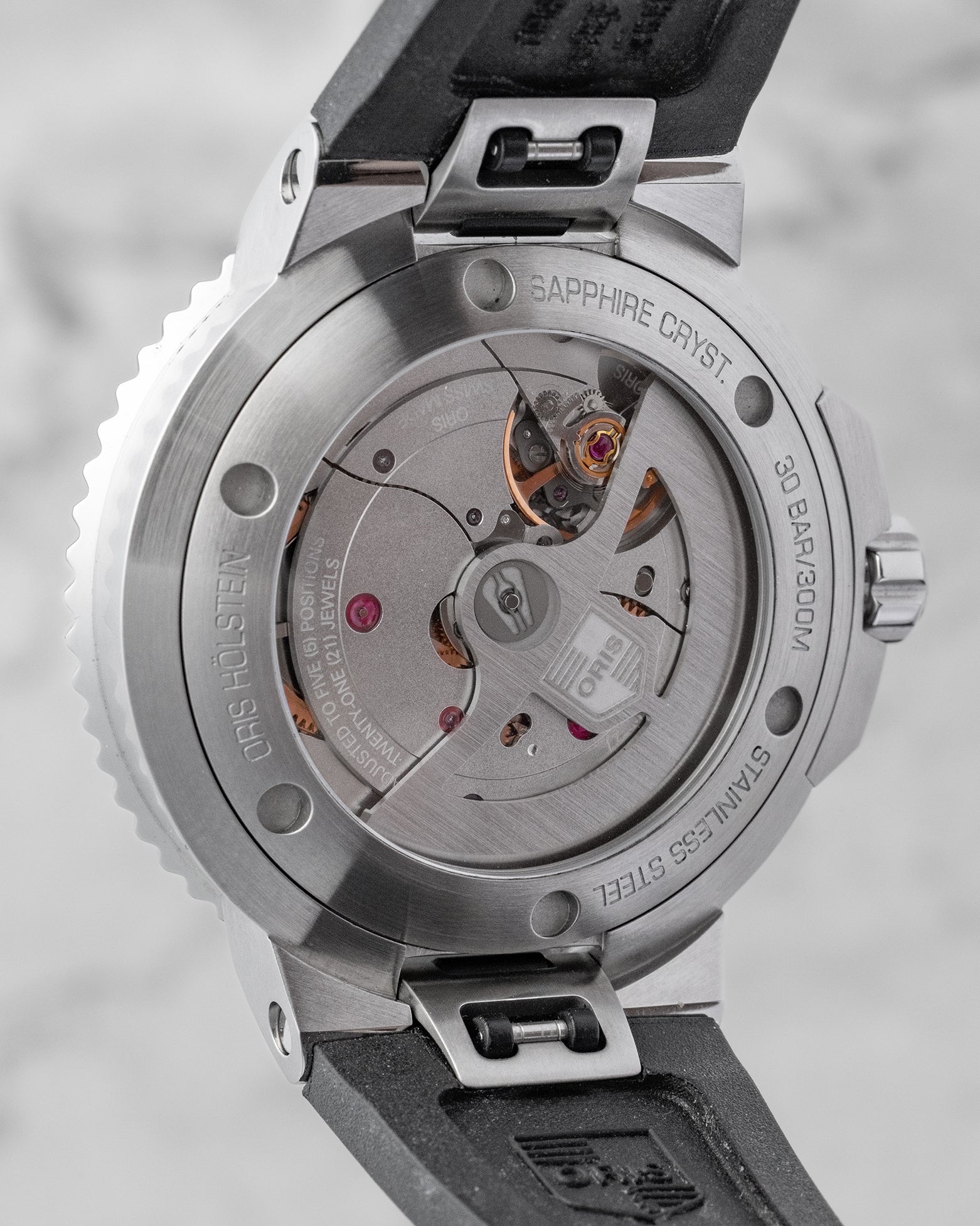 The clear sapphire crystal exhibition caseback revealing the twin-barrel antimagnetic Oris Calibre 400 automatic movement