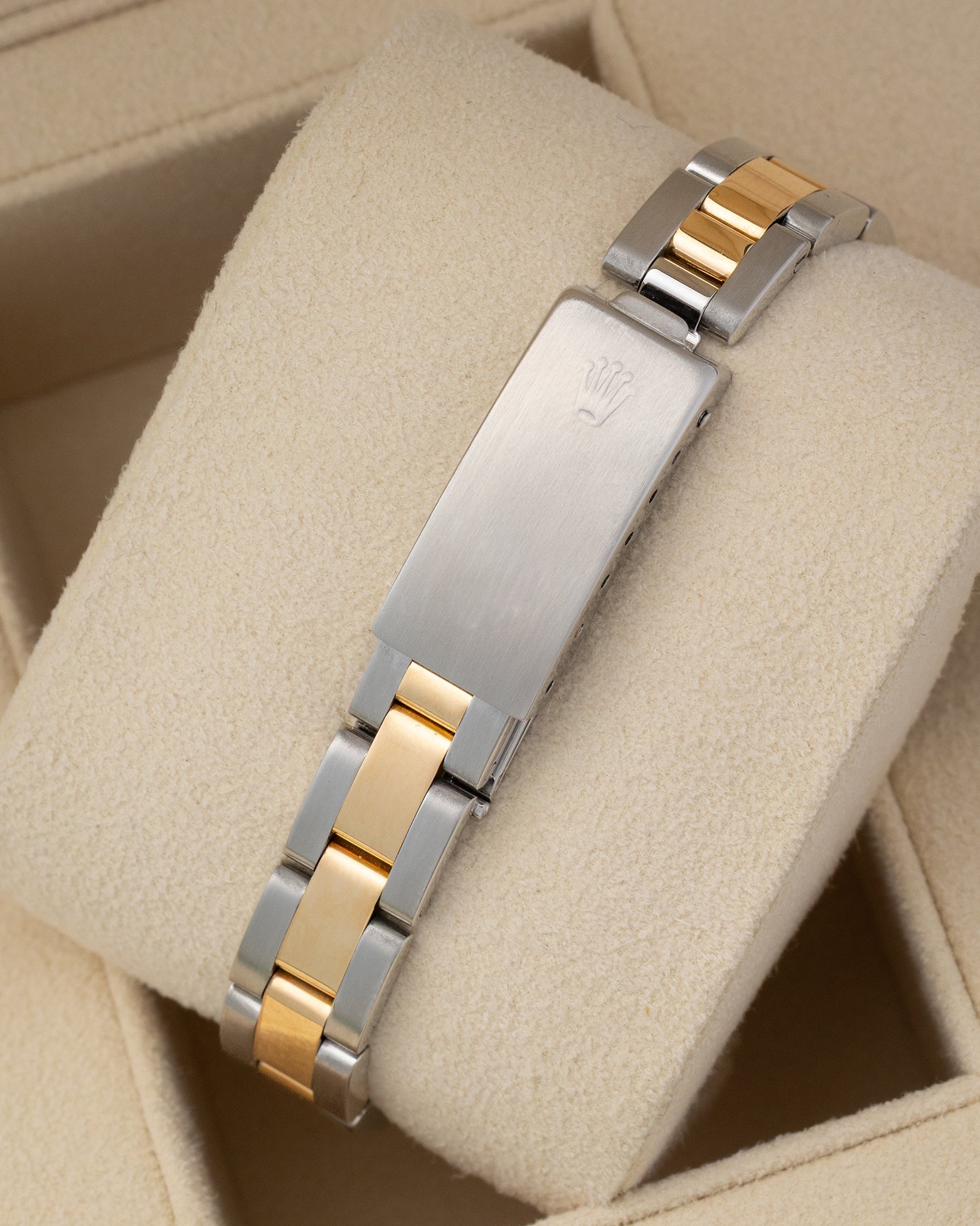 Back view of the two-tone yellow gold and stainless steel Oyster bracelet clasp on a vintage 1981 Rolex Lady-Datejust 6916.