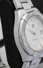Left side case profile showcasing the polished and fine-brushed stainless steel finish of the 41mm TAG Heuer Aquaracer