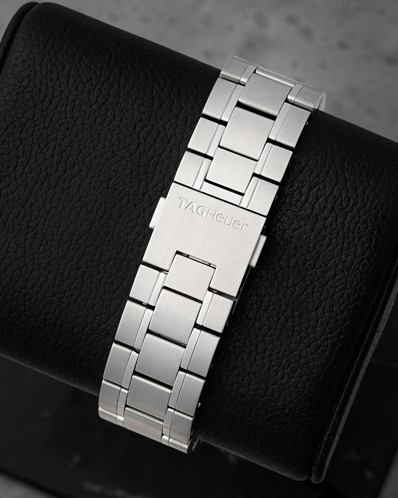 Stainless steel bracelet with folding deployment clasp and push-buttons for TAG Heuer Carrera Calibre 16 CV2A10.BA0796